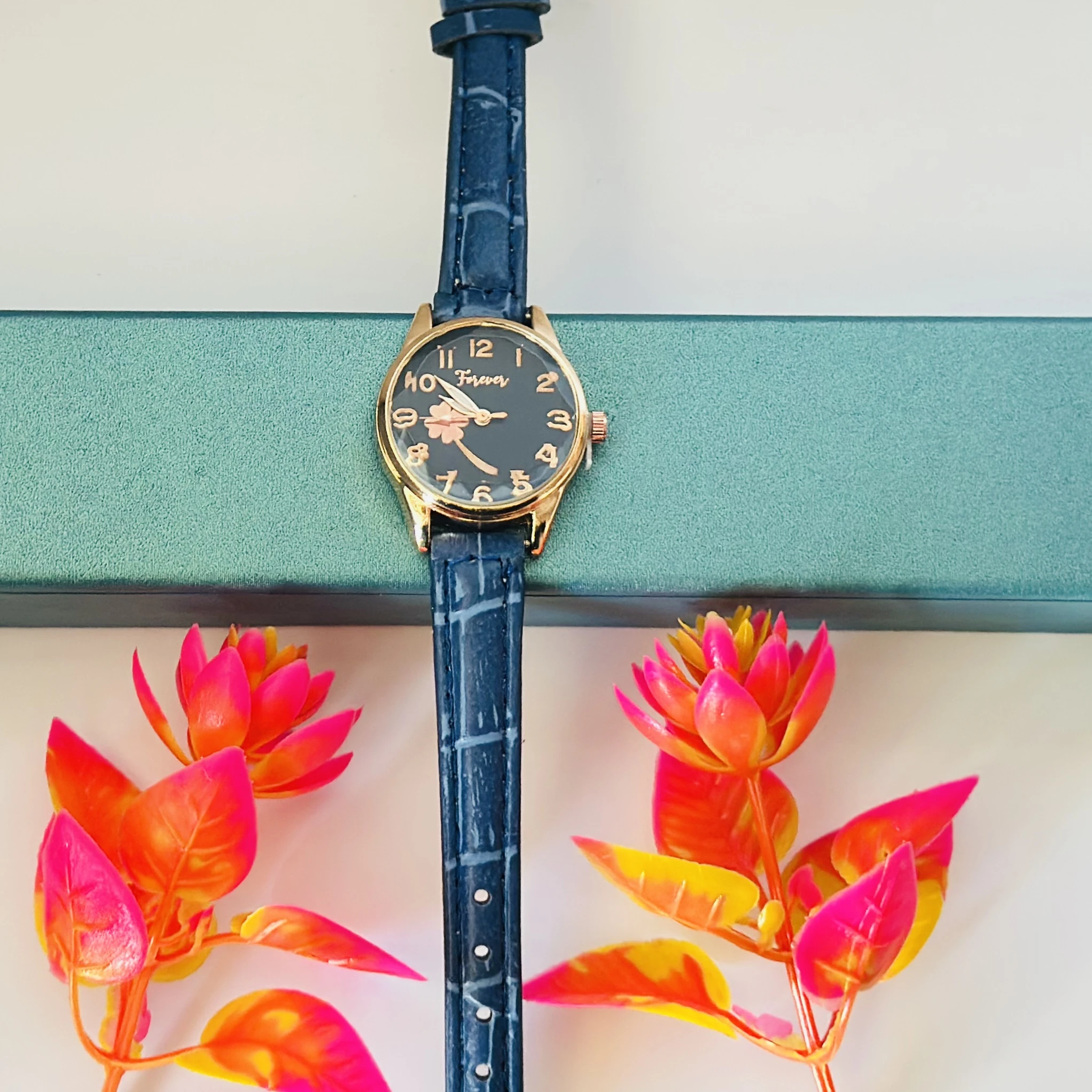 analog flower designer dial stylish premium leather strap watch