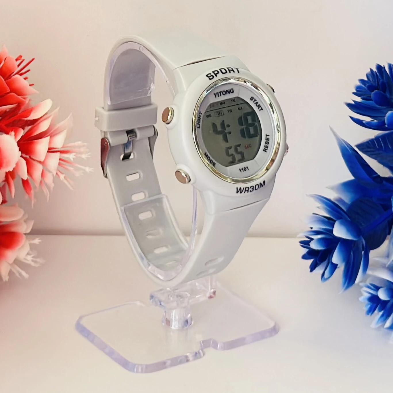 multifunctional casual digital sport watch
