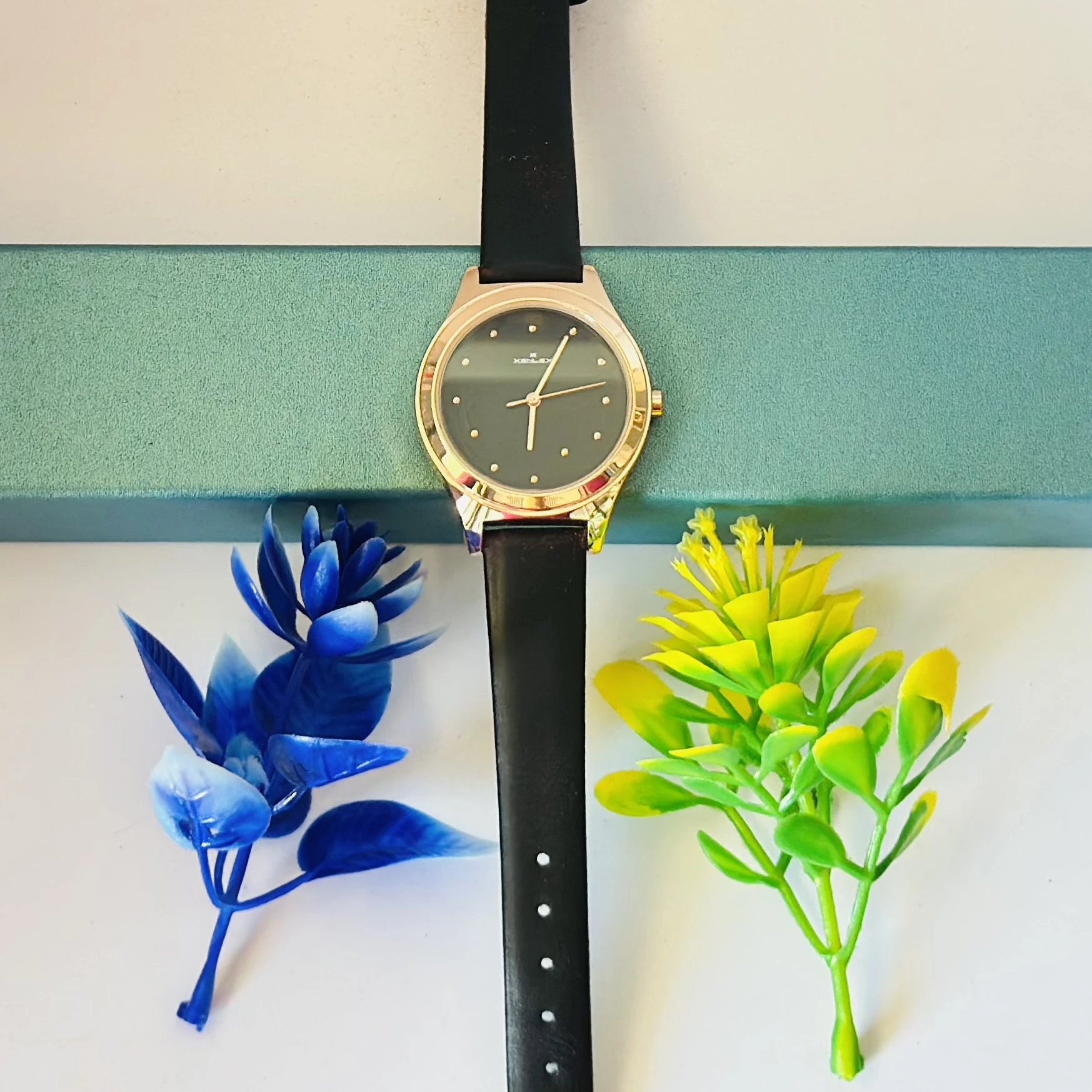 women's analog watch