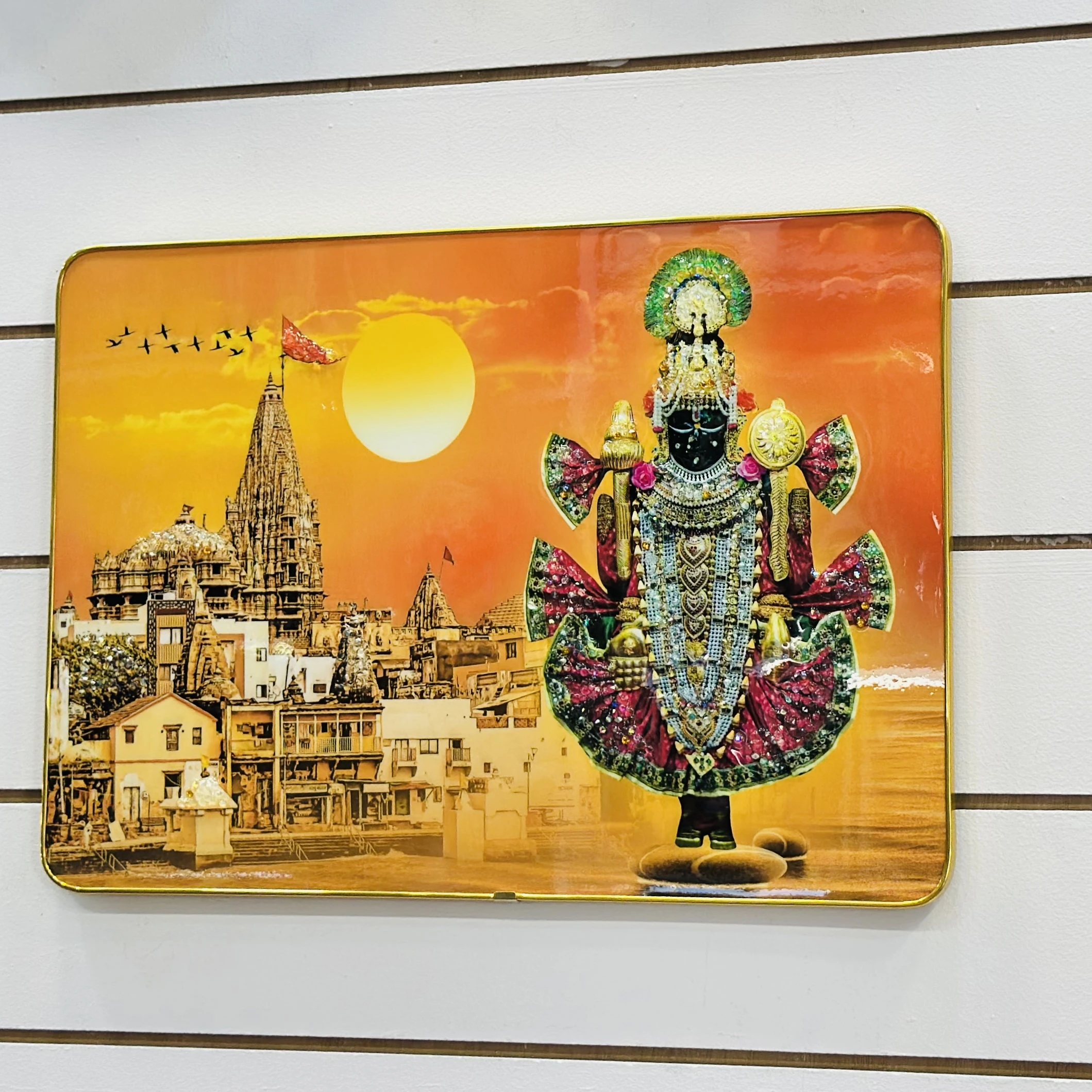 Lord Dwarkadhish and the Dwarkadhish Temple(SKU-VR5OW5)
