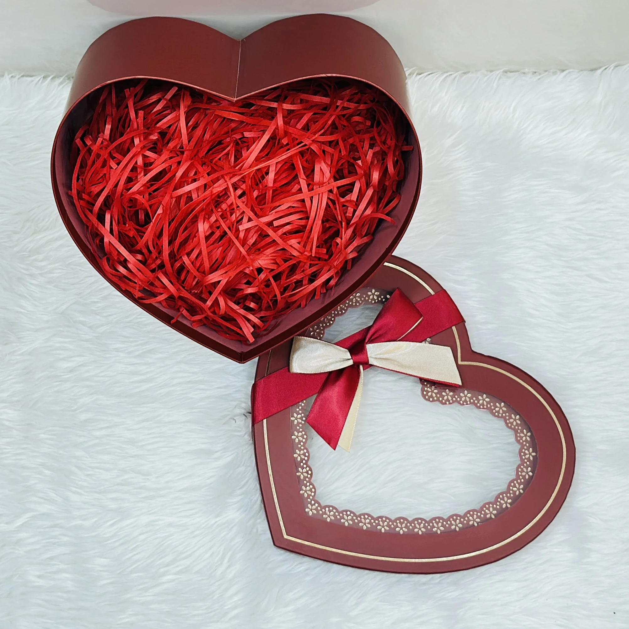 Decorative red heart-shaped Gift Box