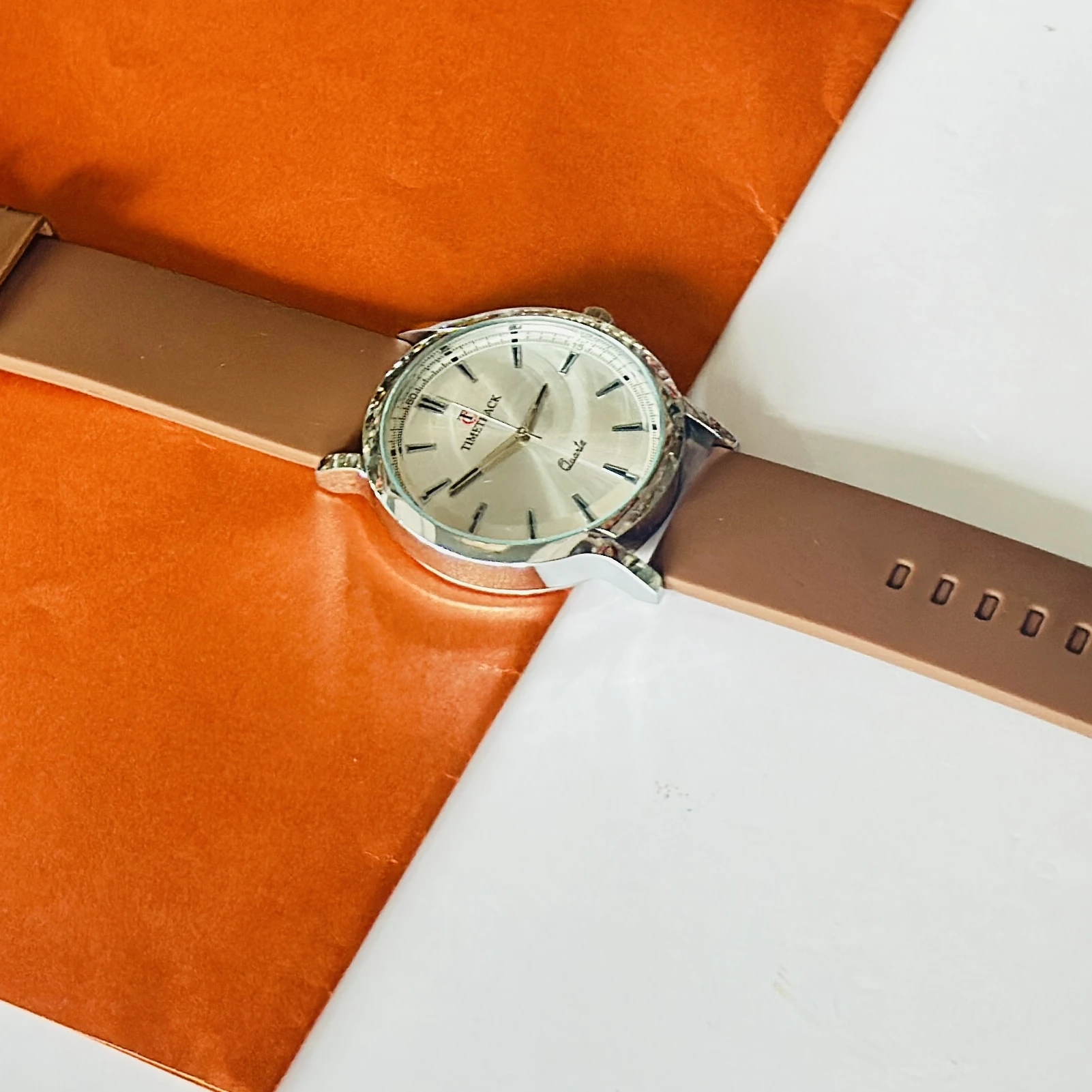 Timetrack quartz analog watch