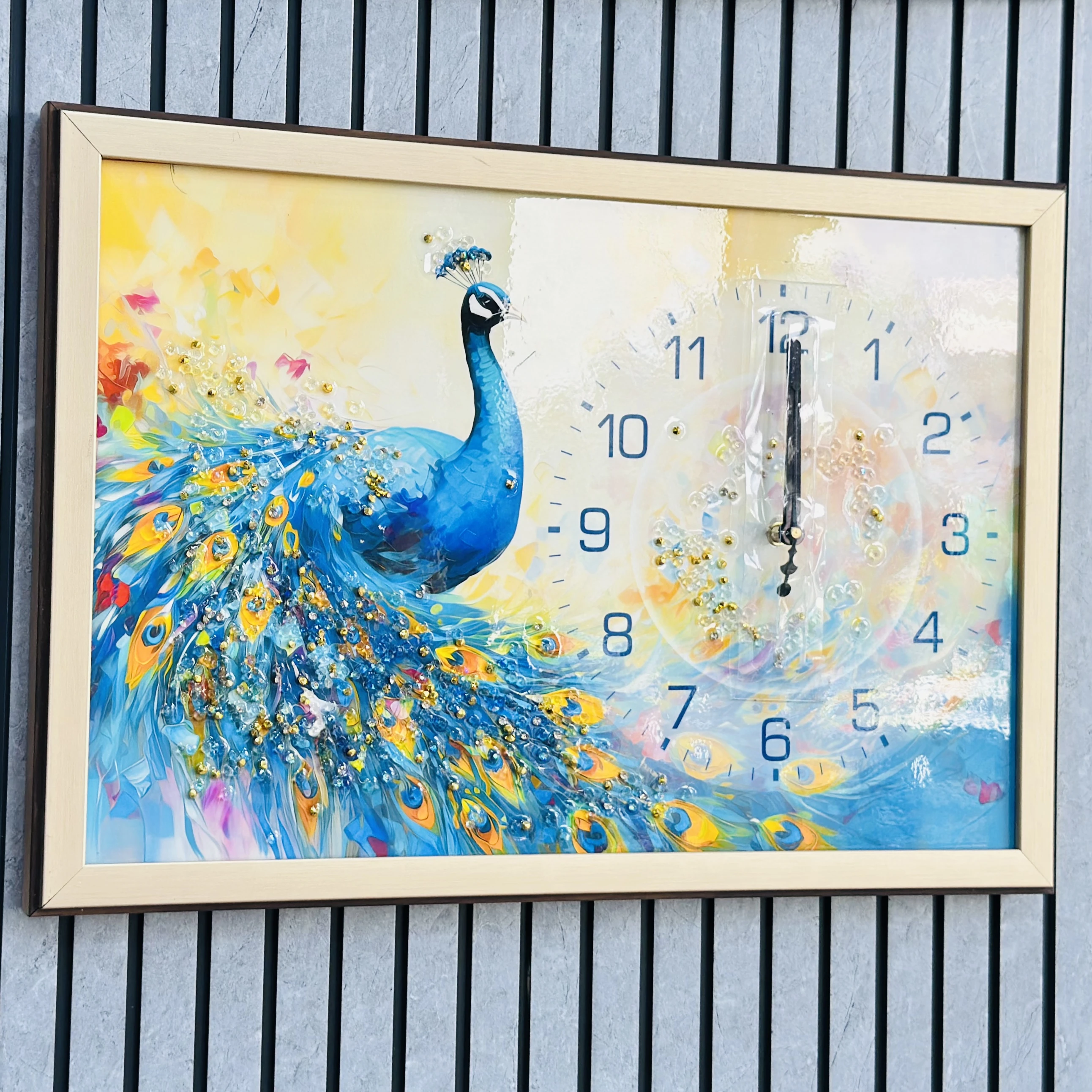 decorative peacock wall clock. (SKU-RYYDF1)