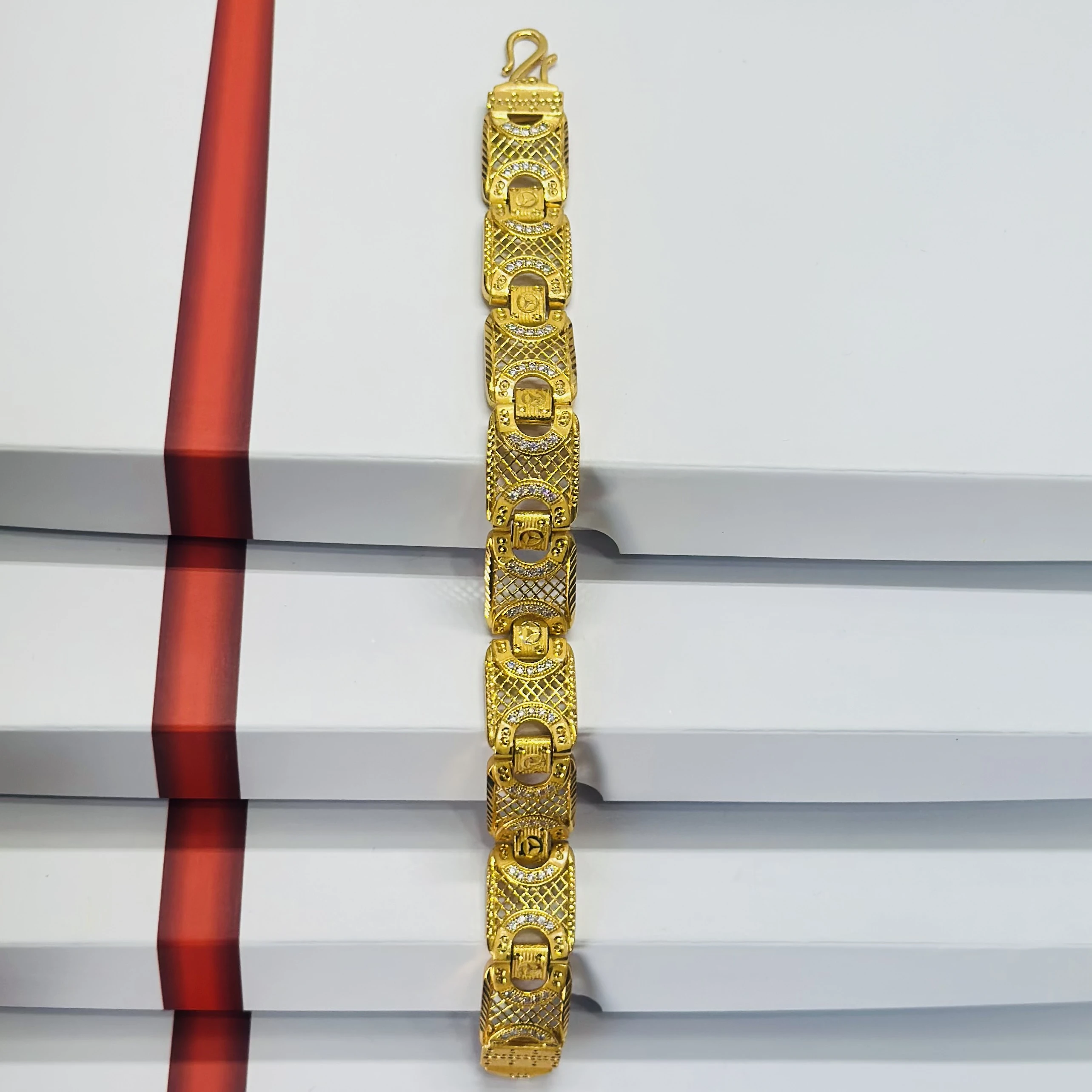 Gold plated Breslet for men’s