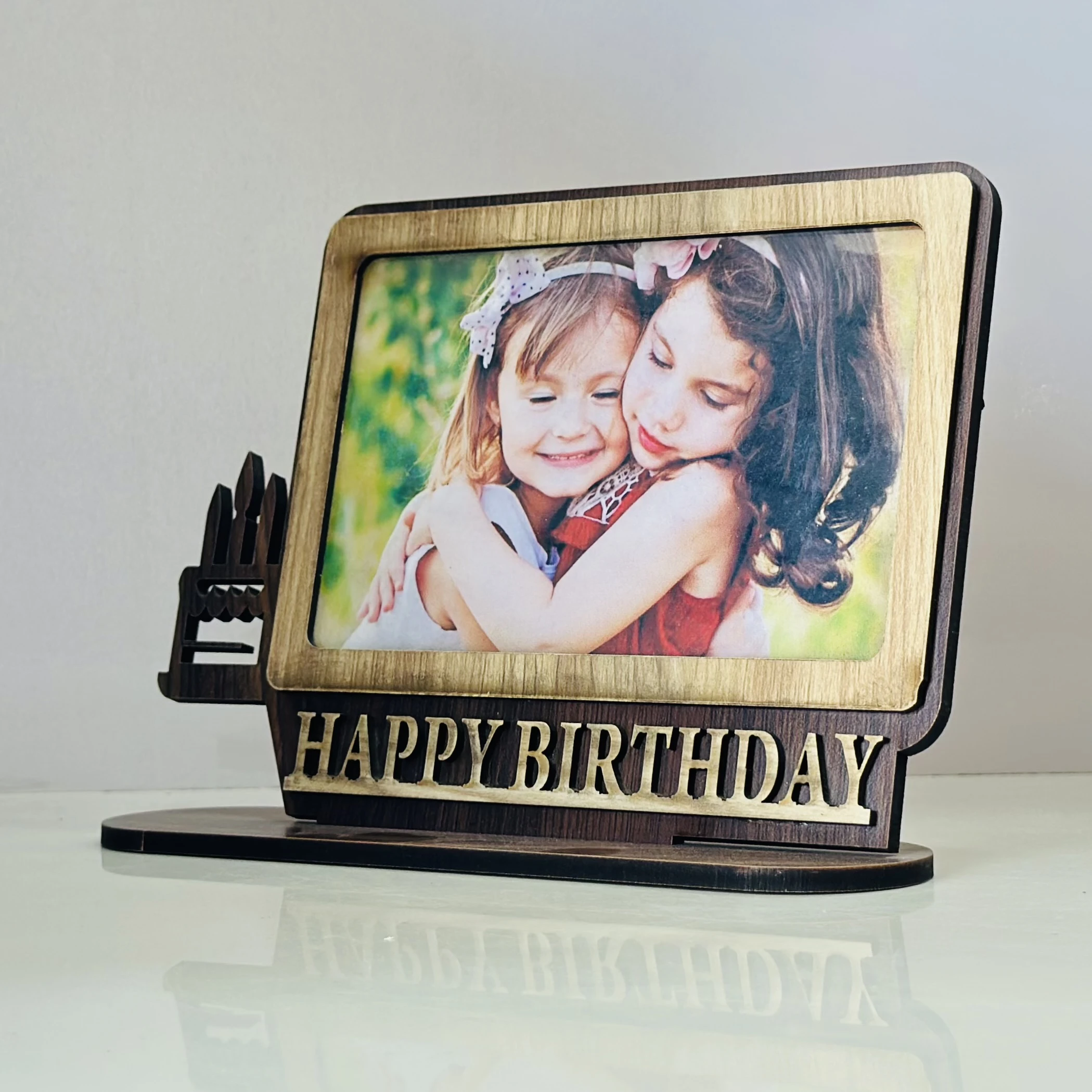 Customized photo frame