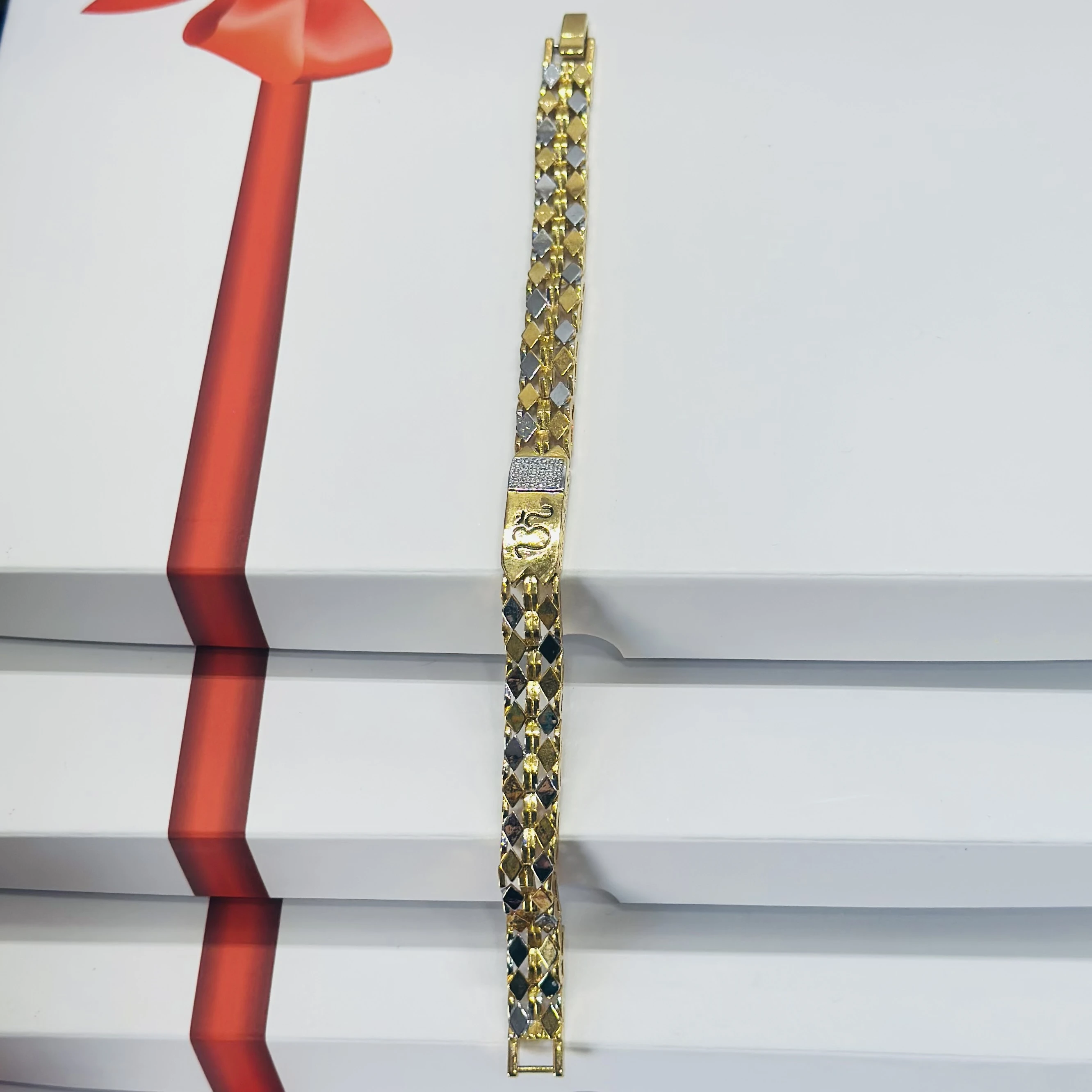 Gold plated Breslet for men’s