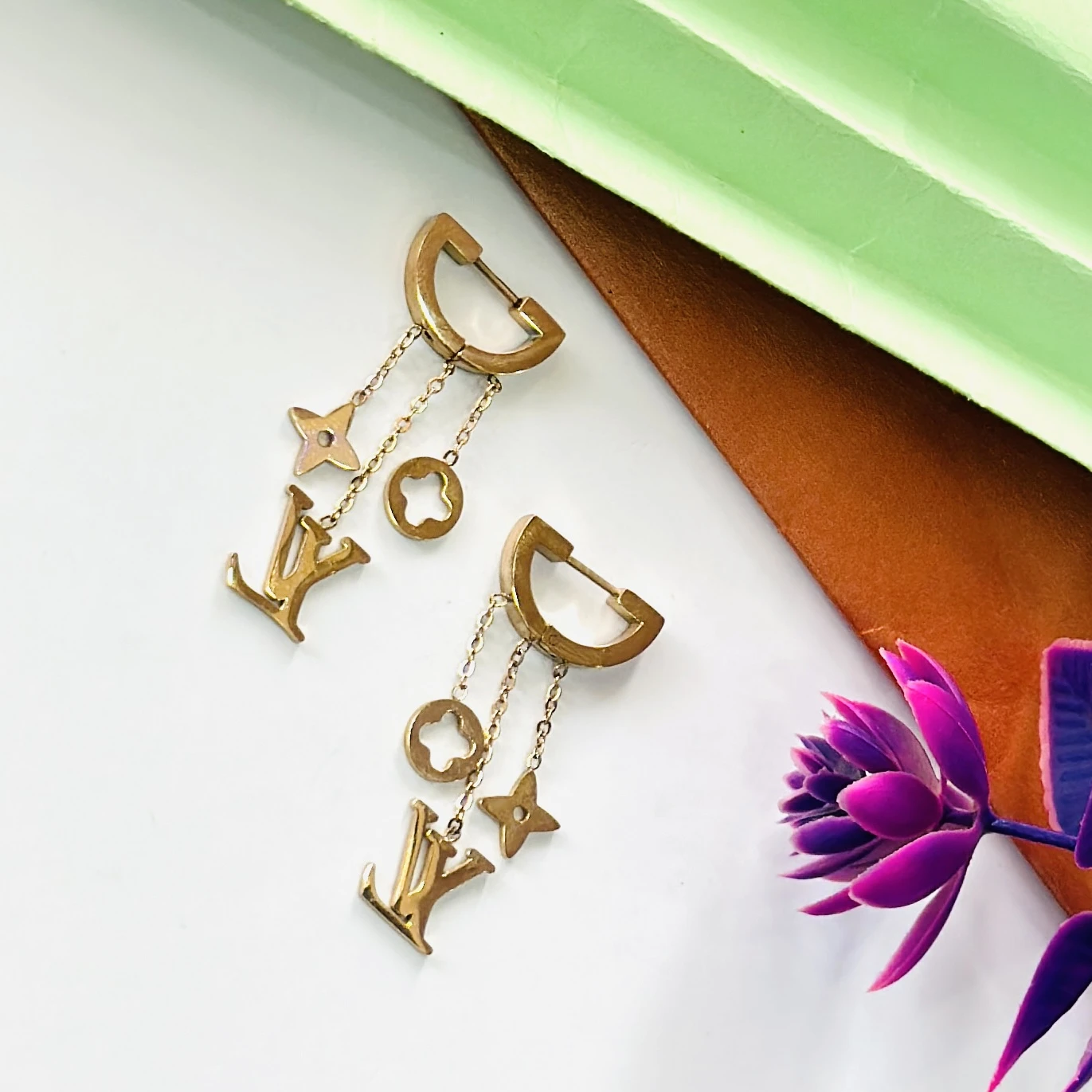 Louis Vuitton Blooming earrings