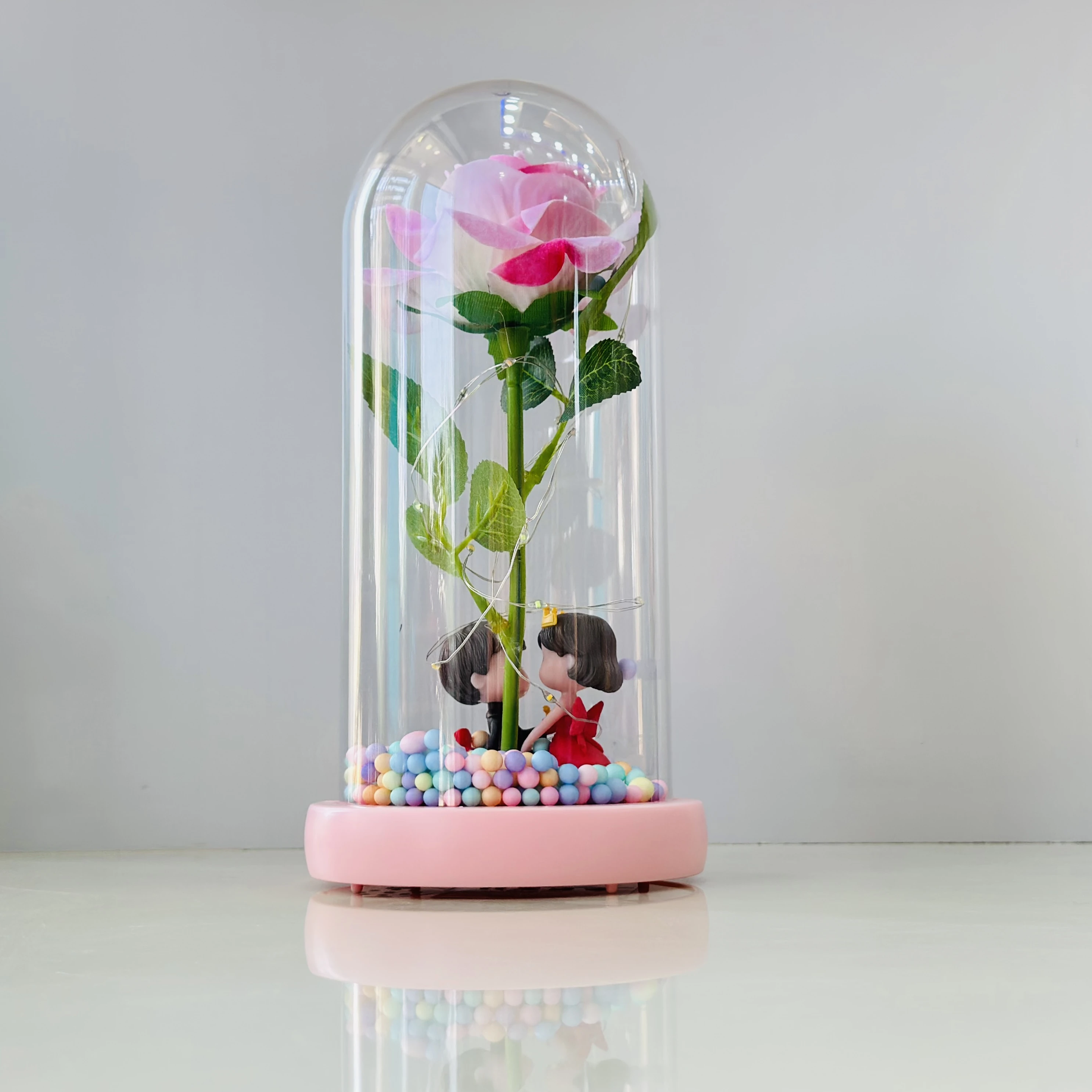 Romantic Couple LED Night Light Dome(SKU-H53OOQ)