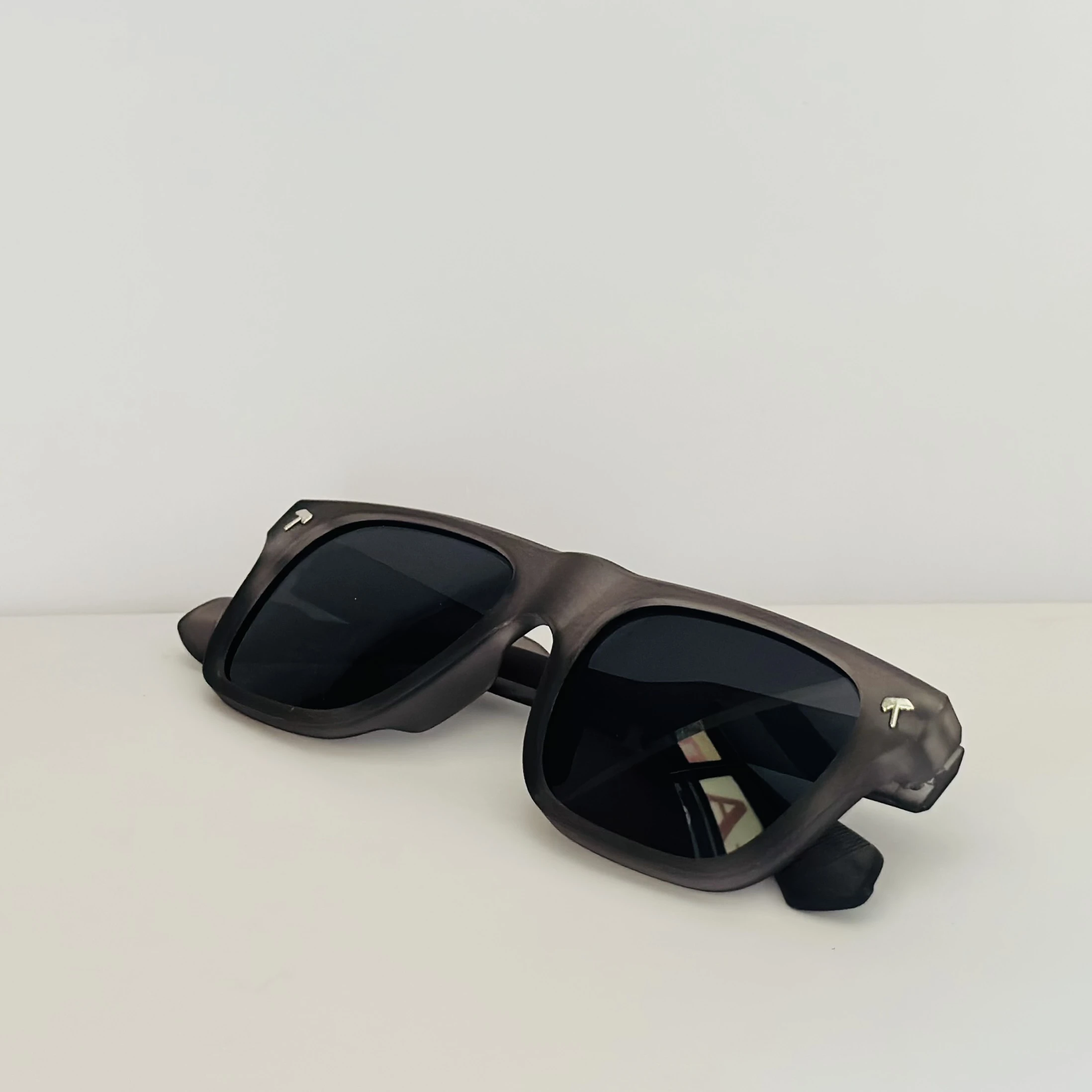 Prada 0PRA06S square sunglasses