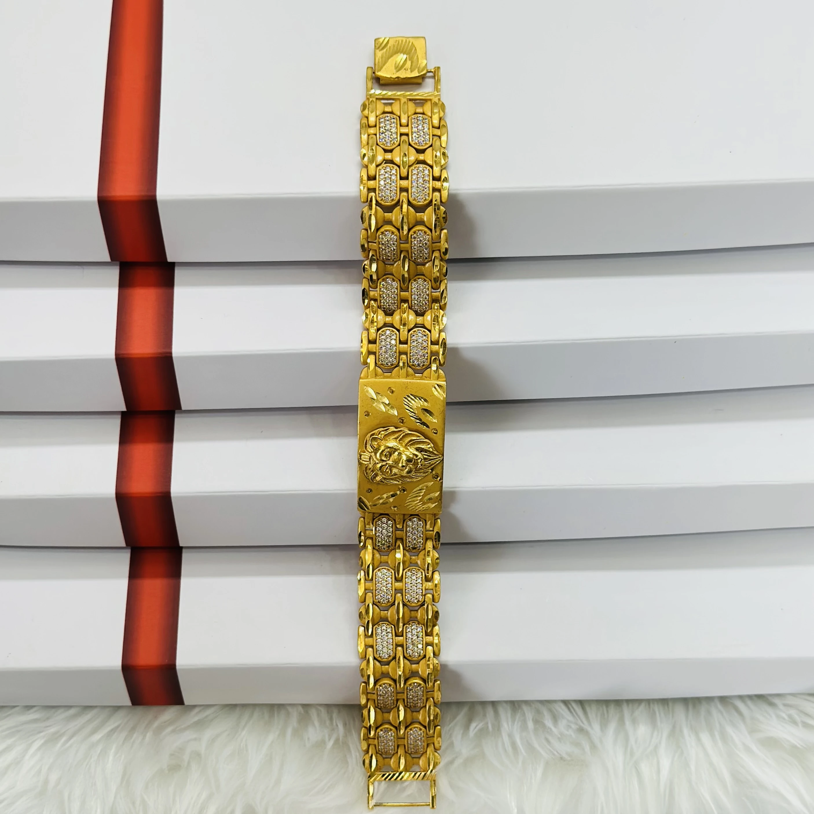 Gold plated Breslet for men’s