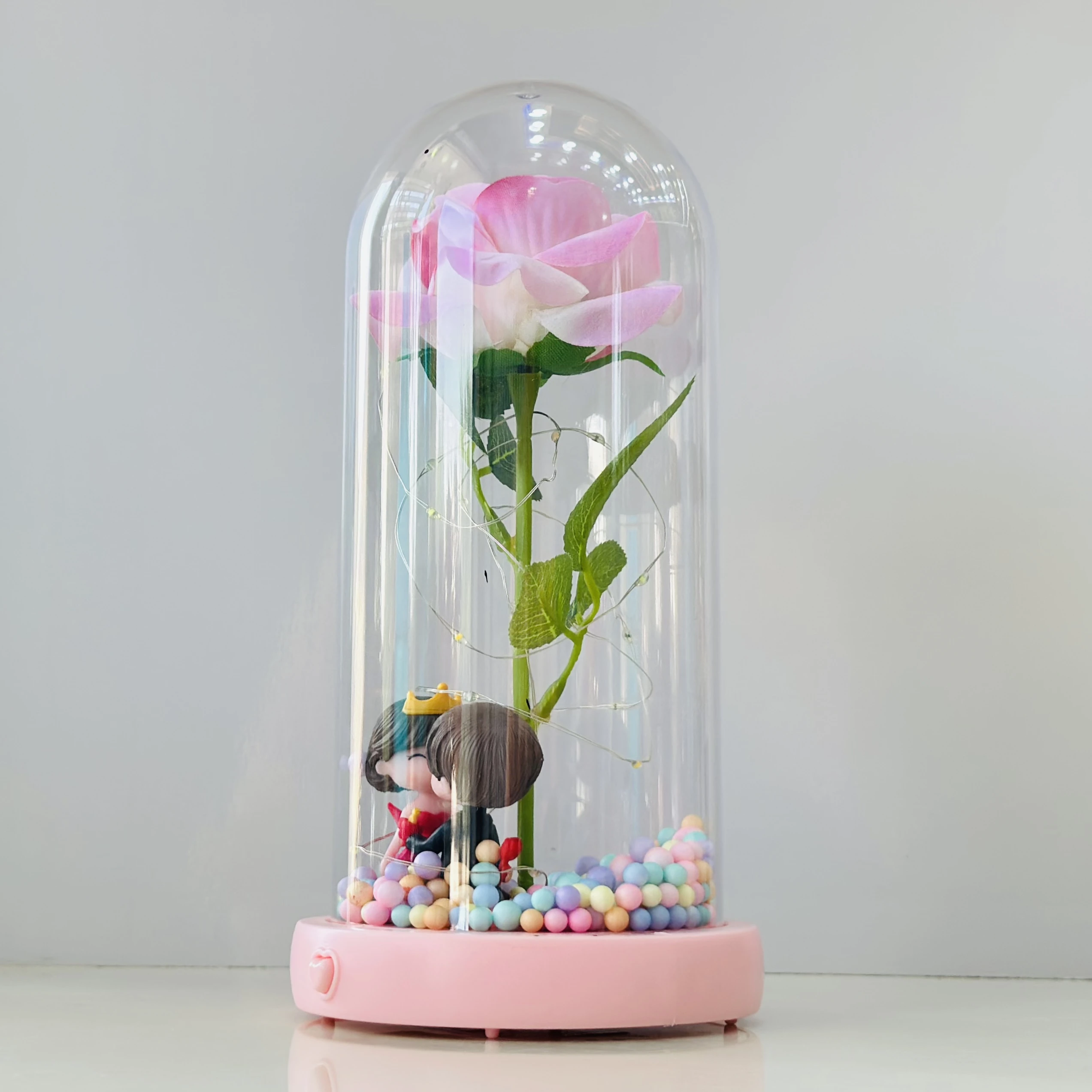 Romantic Couple LED Night Light Dome(SKU-H53OOQ)