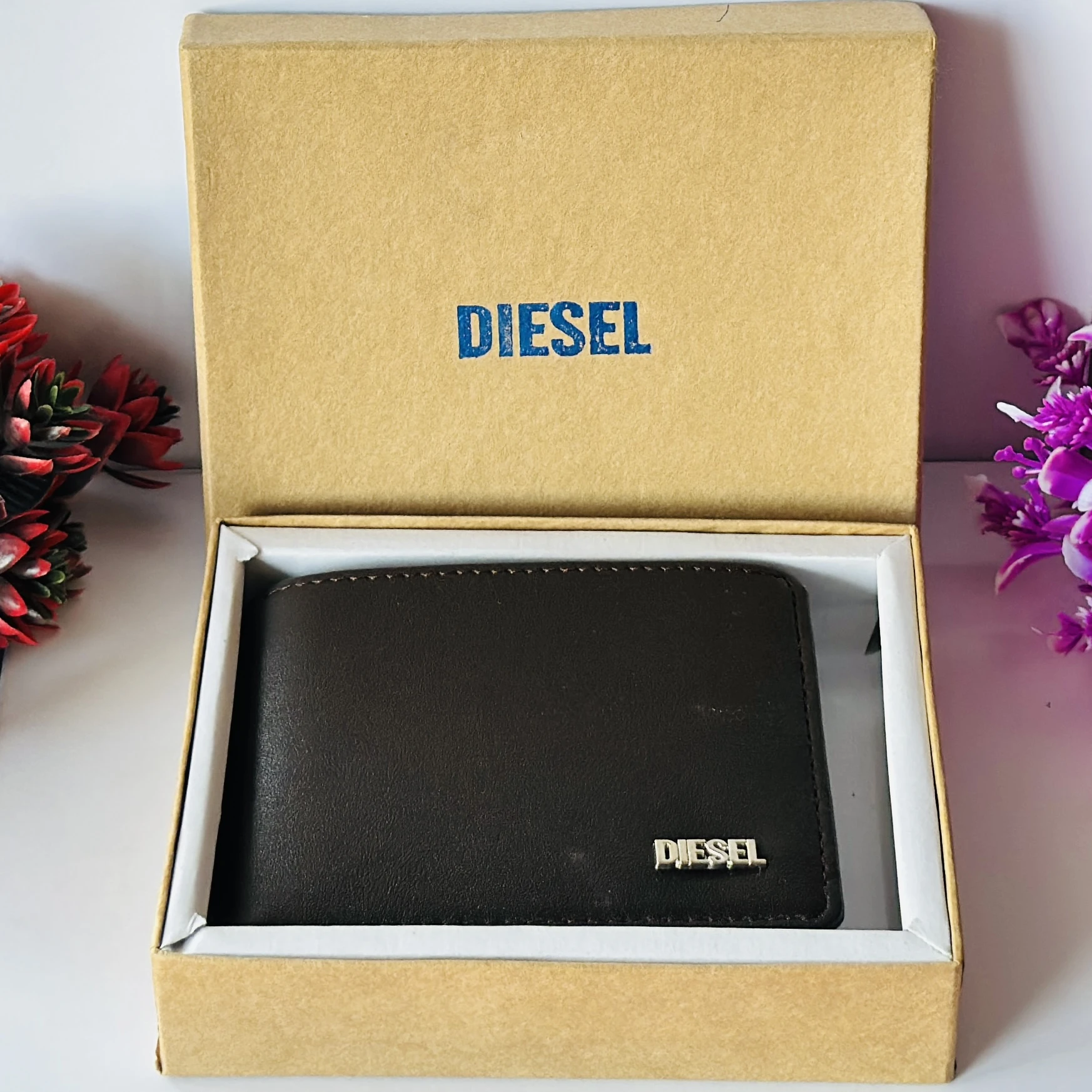 Diesel men's bi-fold leather wallet