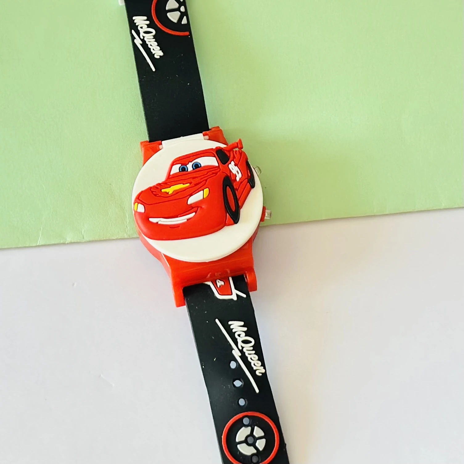 kids' Lightning McQueen cartoon wrist watch.