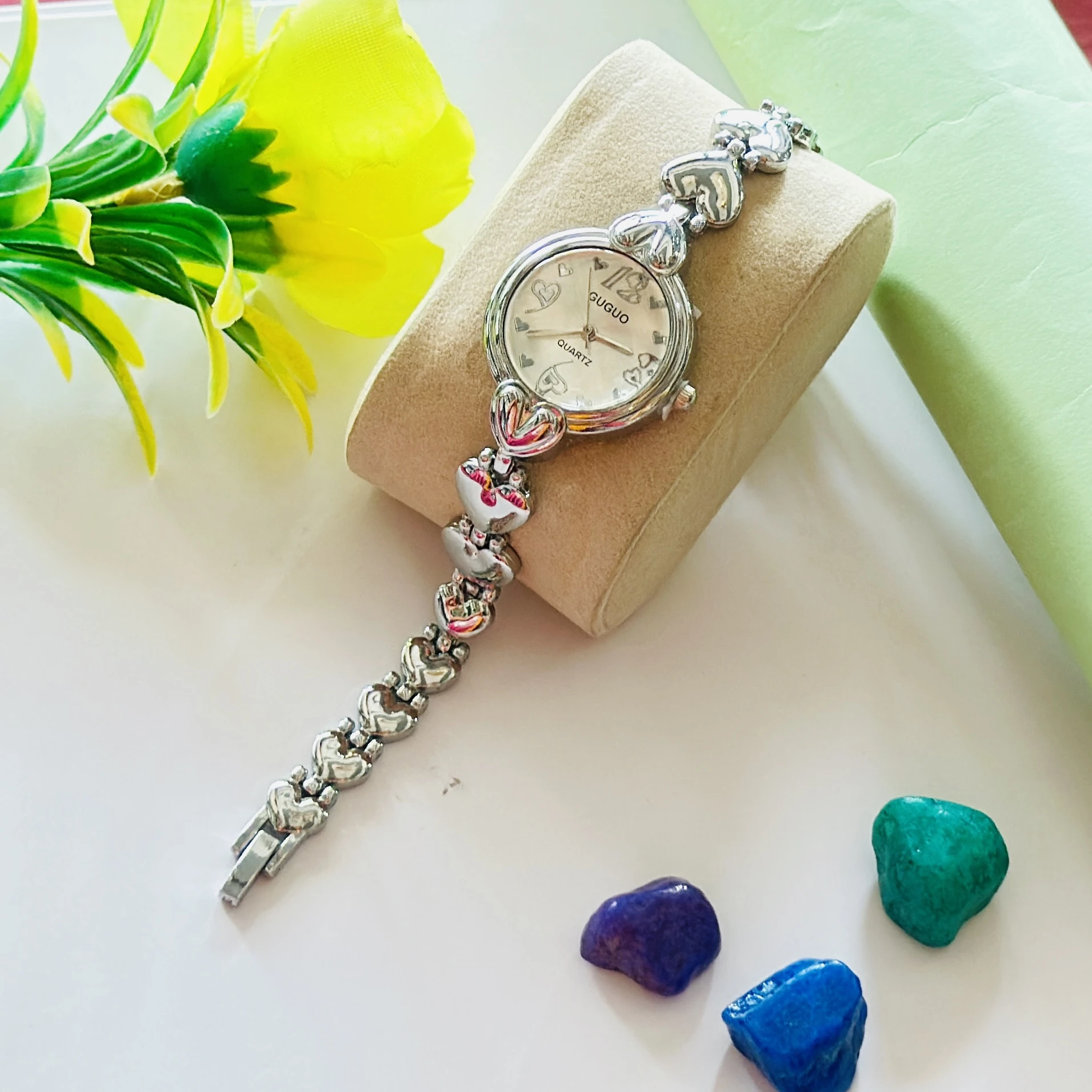 Quartz Analogue Watch for girls