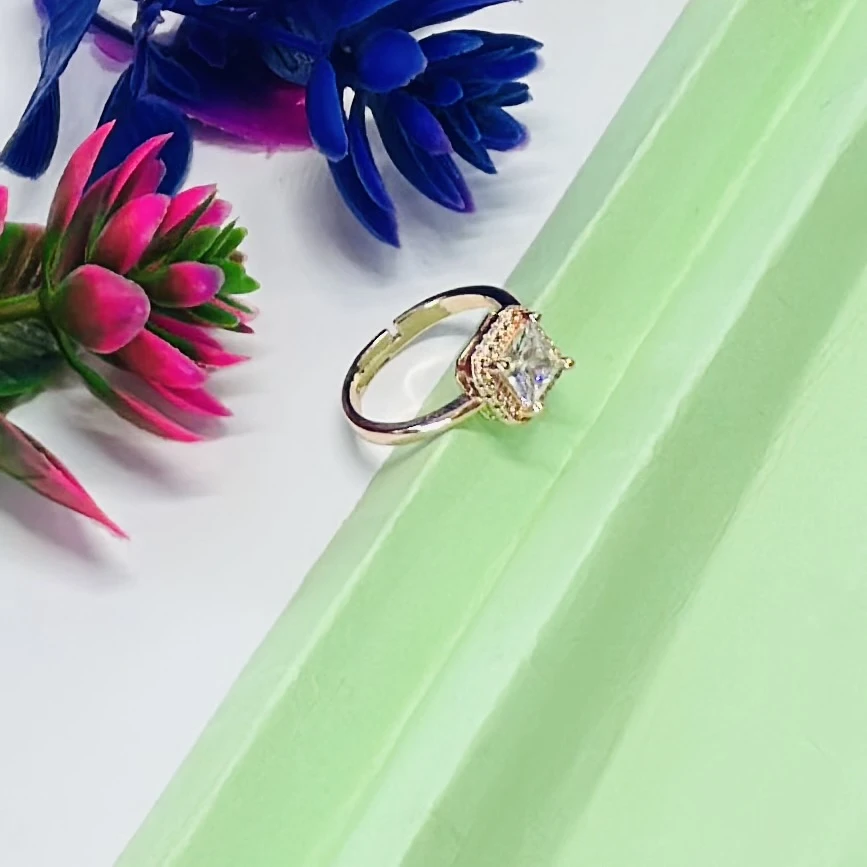 Rose gold-toned, adjustable solitaire ring