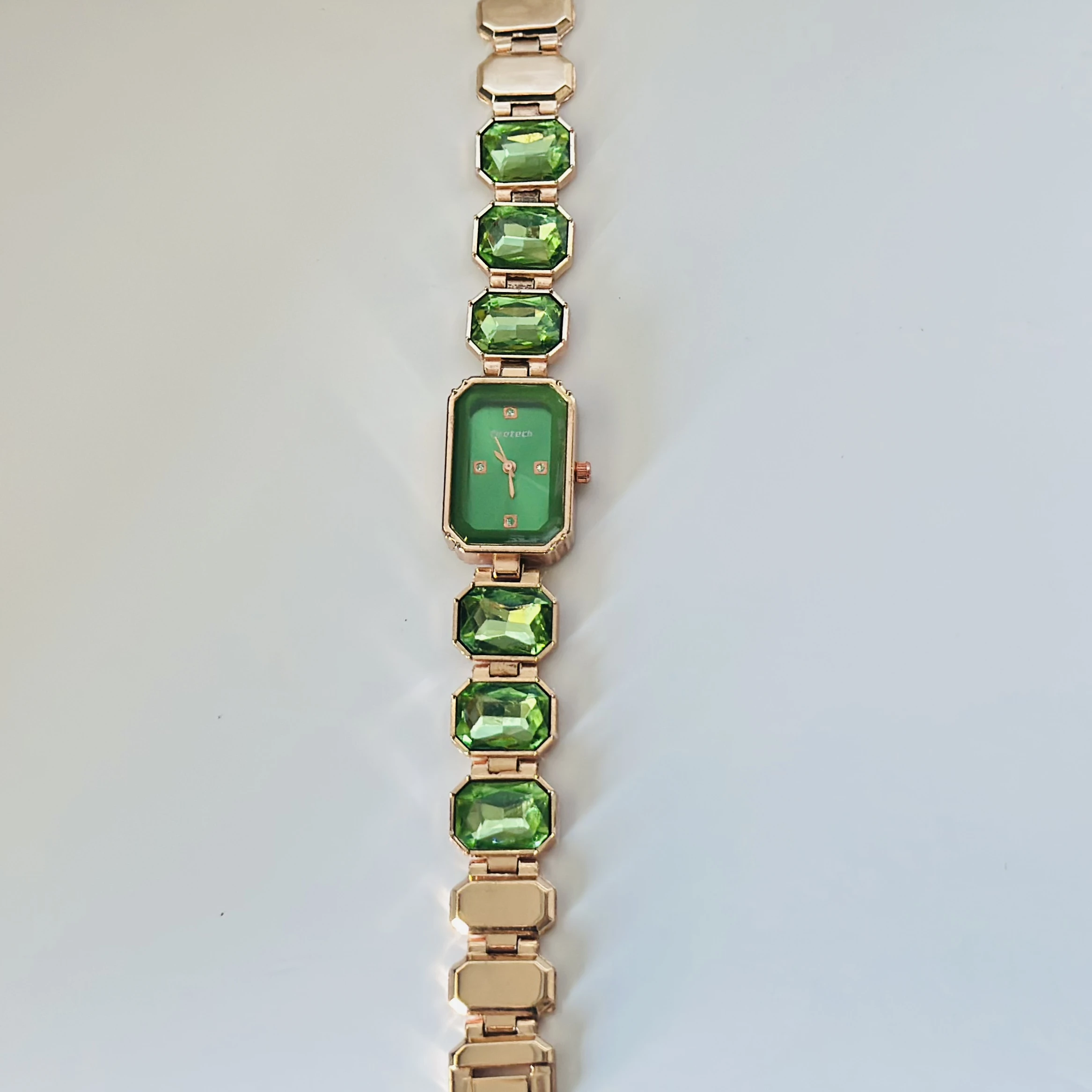 Benling Octagon Cut Bracelet Emerald Harmony Analog Watch for Women.