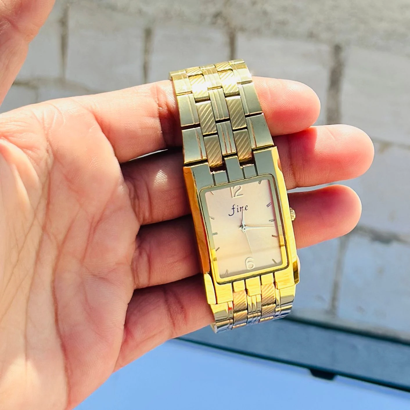 Golden Design analog watch