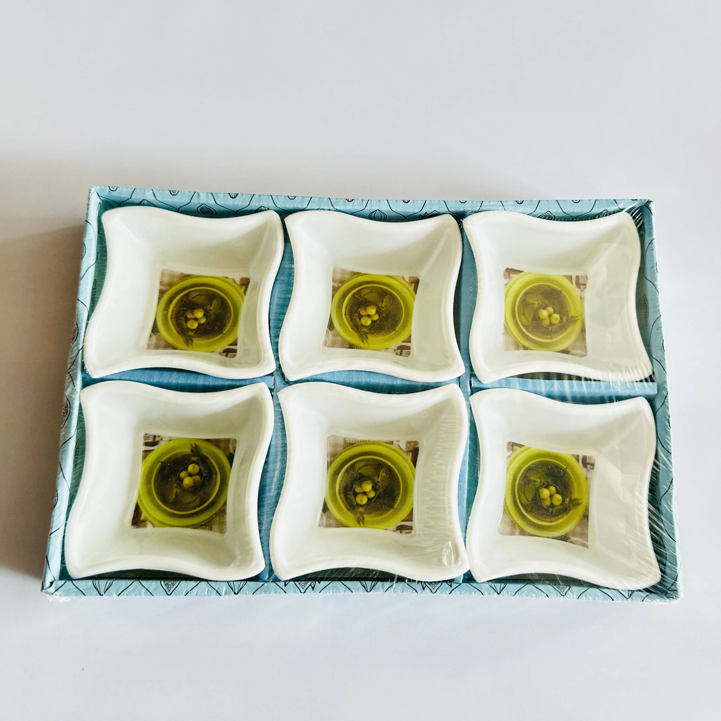 Set of 6 decorative melamine bowls…. PYO30V