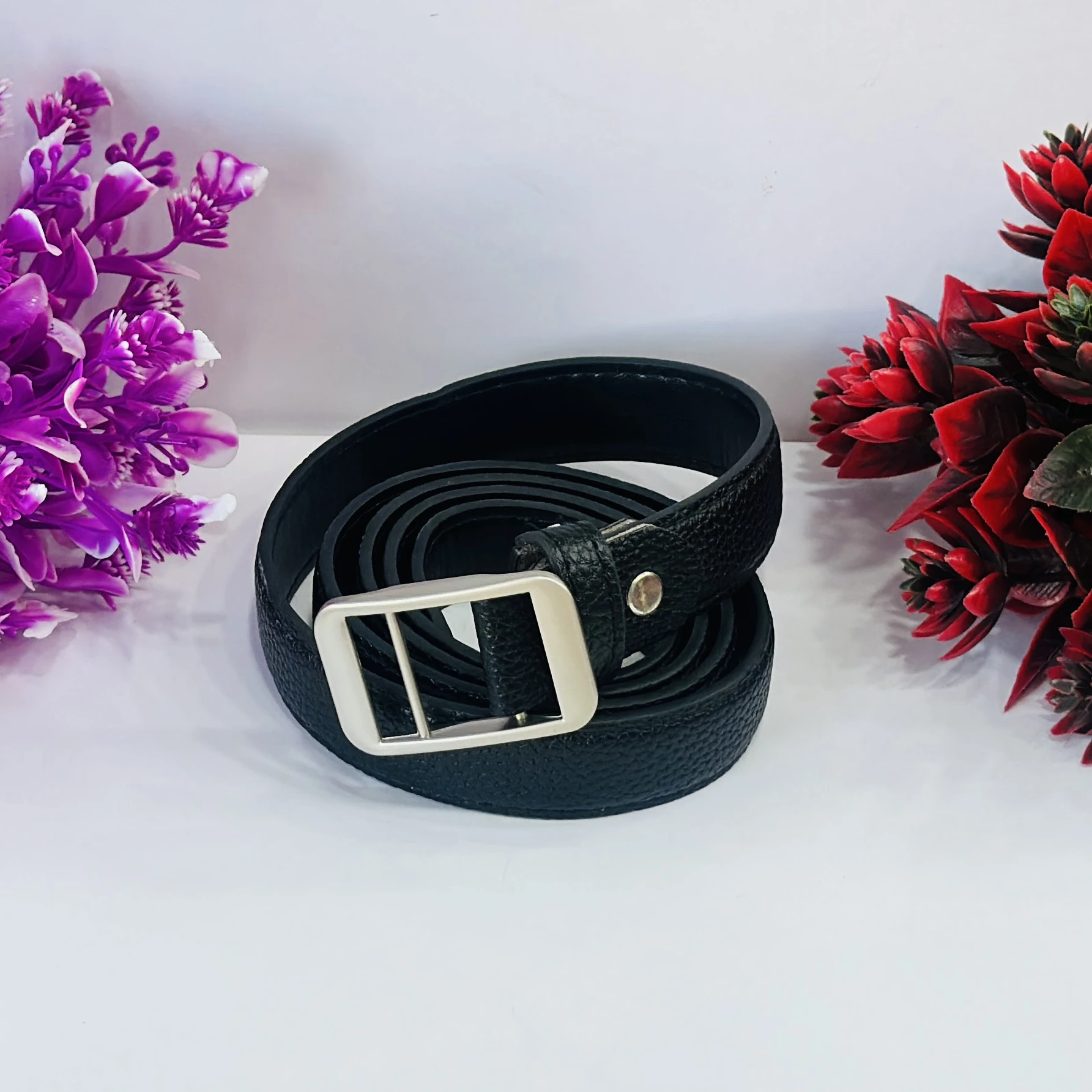 Black patent leather men's belt
