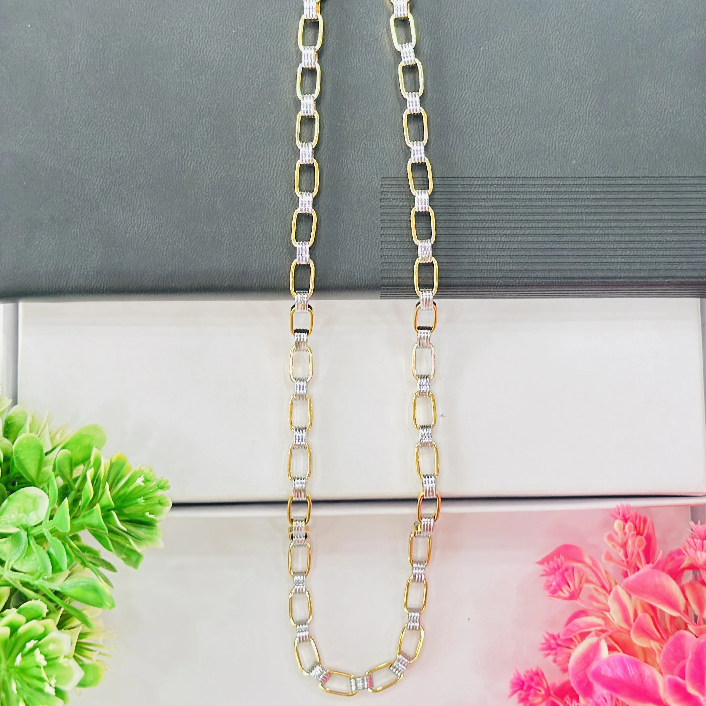 Gold and silver-plated rectangular link chain