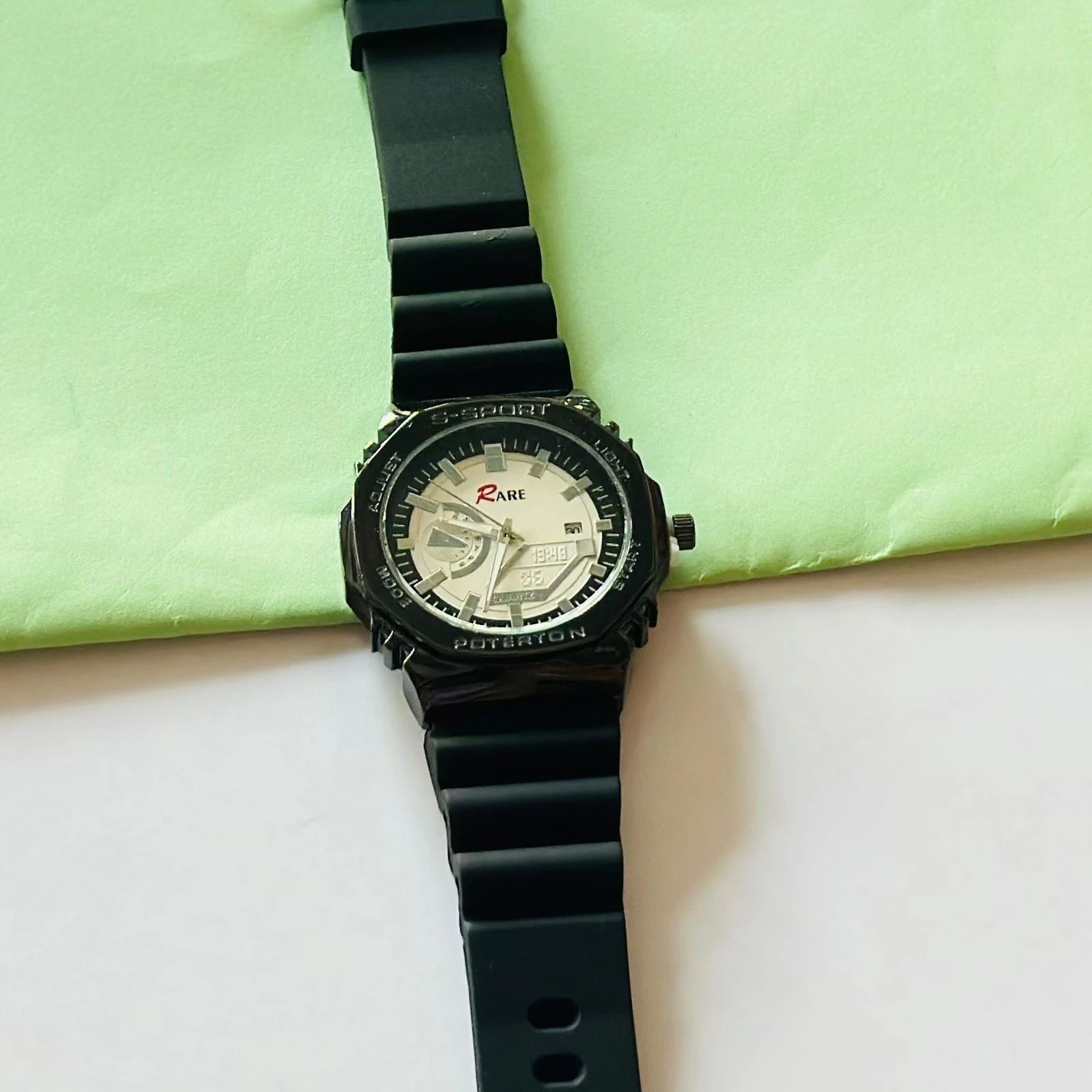 Quartz analog watch For man’s