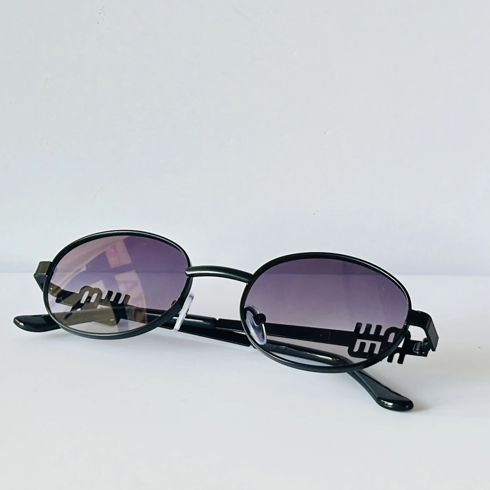 Mont Davis round metal unisex sunglasses