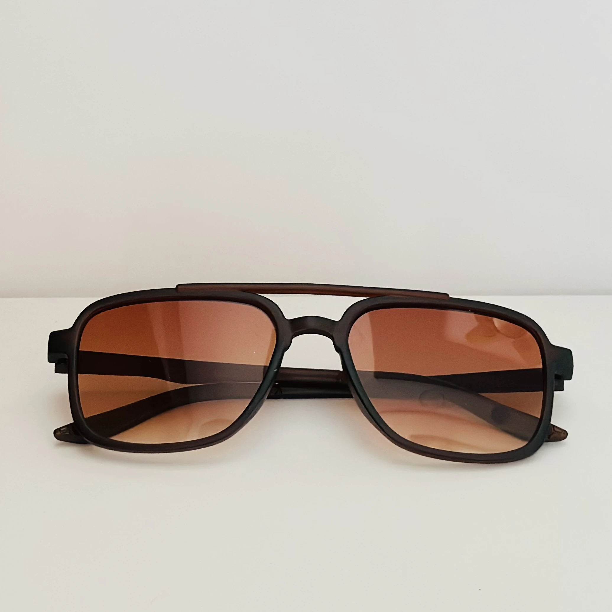 Square  Frame sunglasses