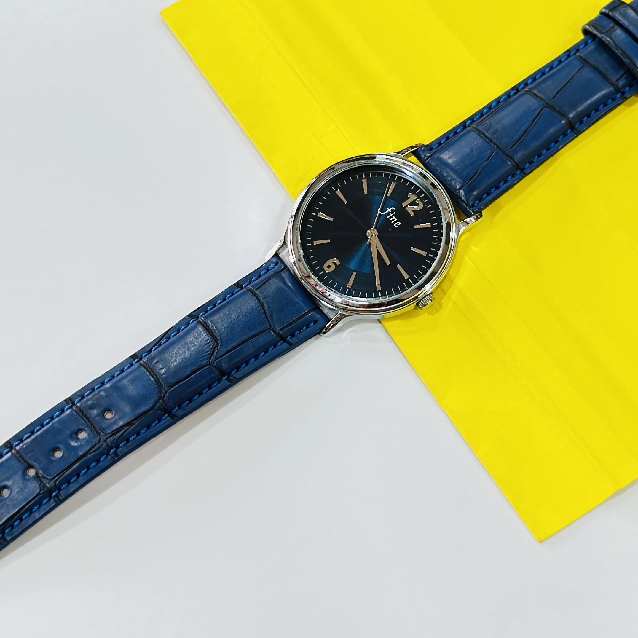 Quartz Analogue Watch for man’s