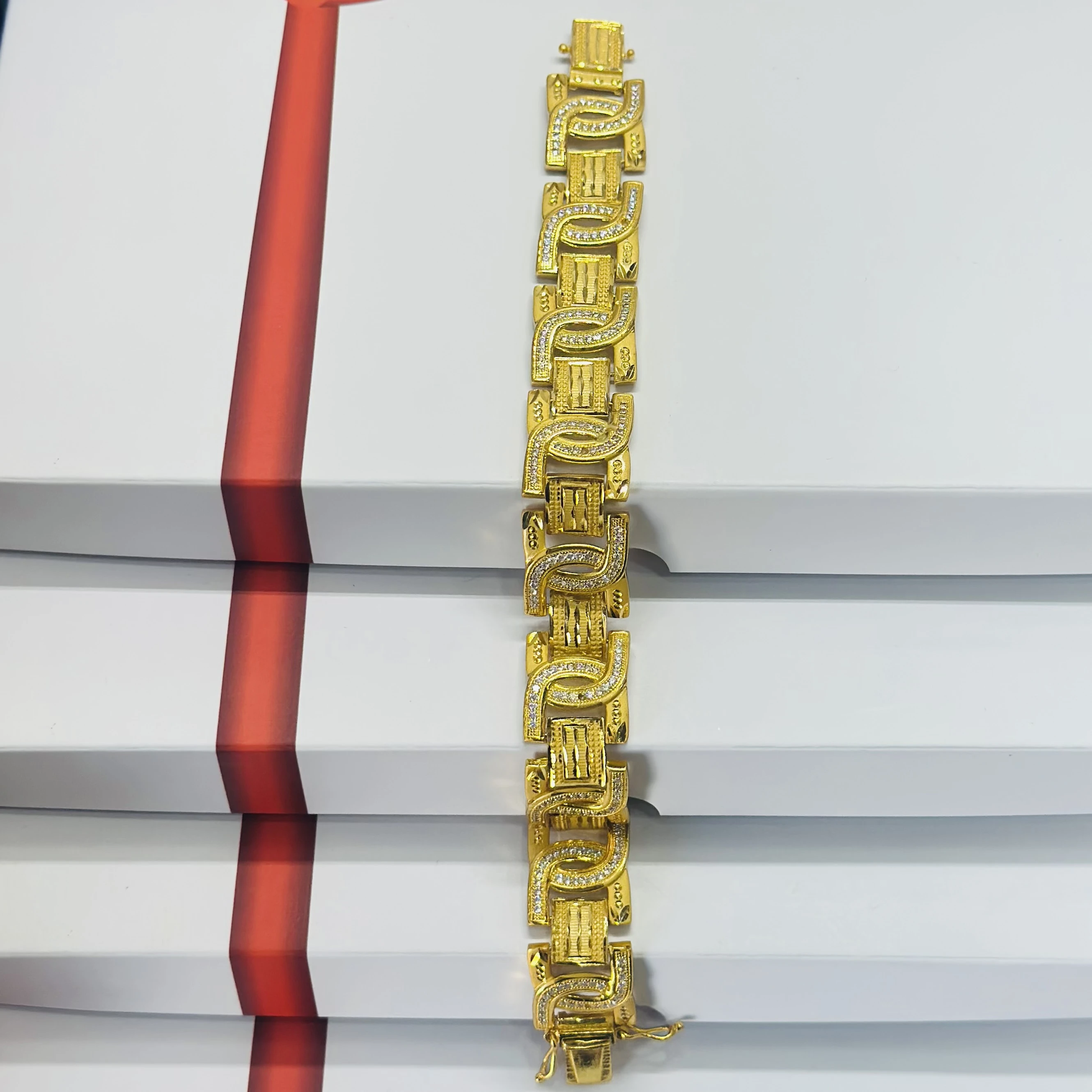 Gold plated Breslet for men’s