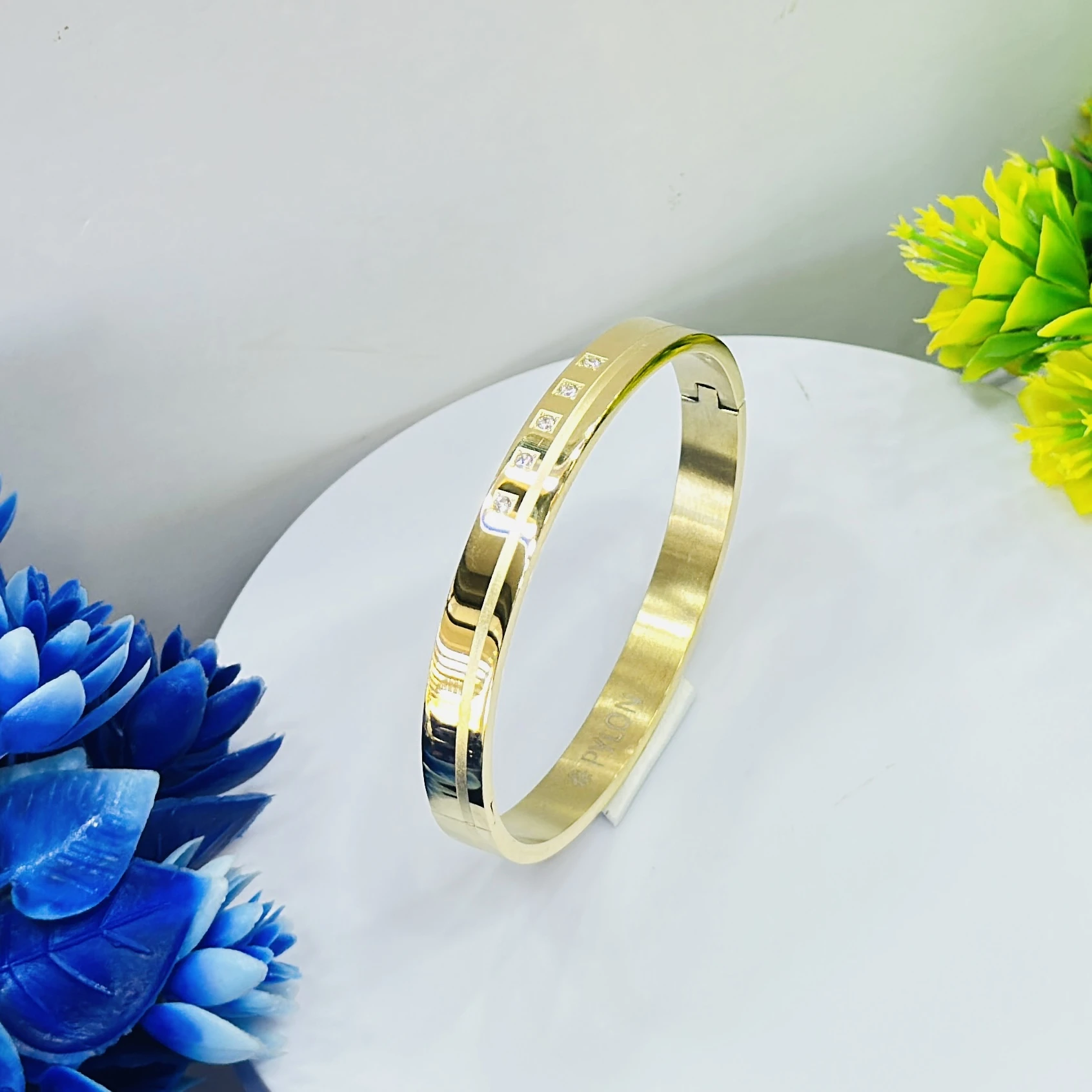 Sleek Gold Diamond Bracelet