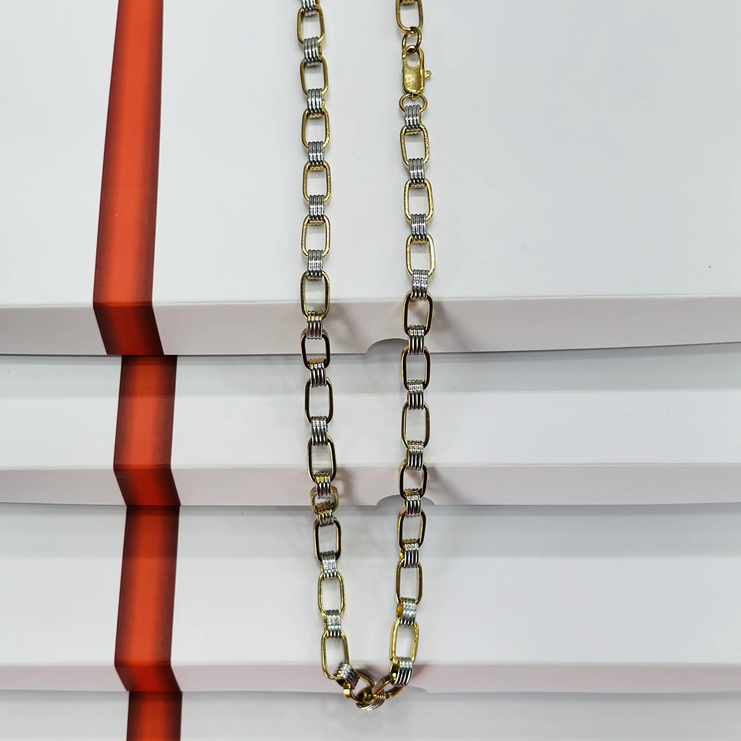 Two tone double link chain