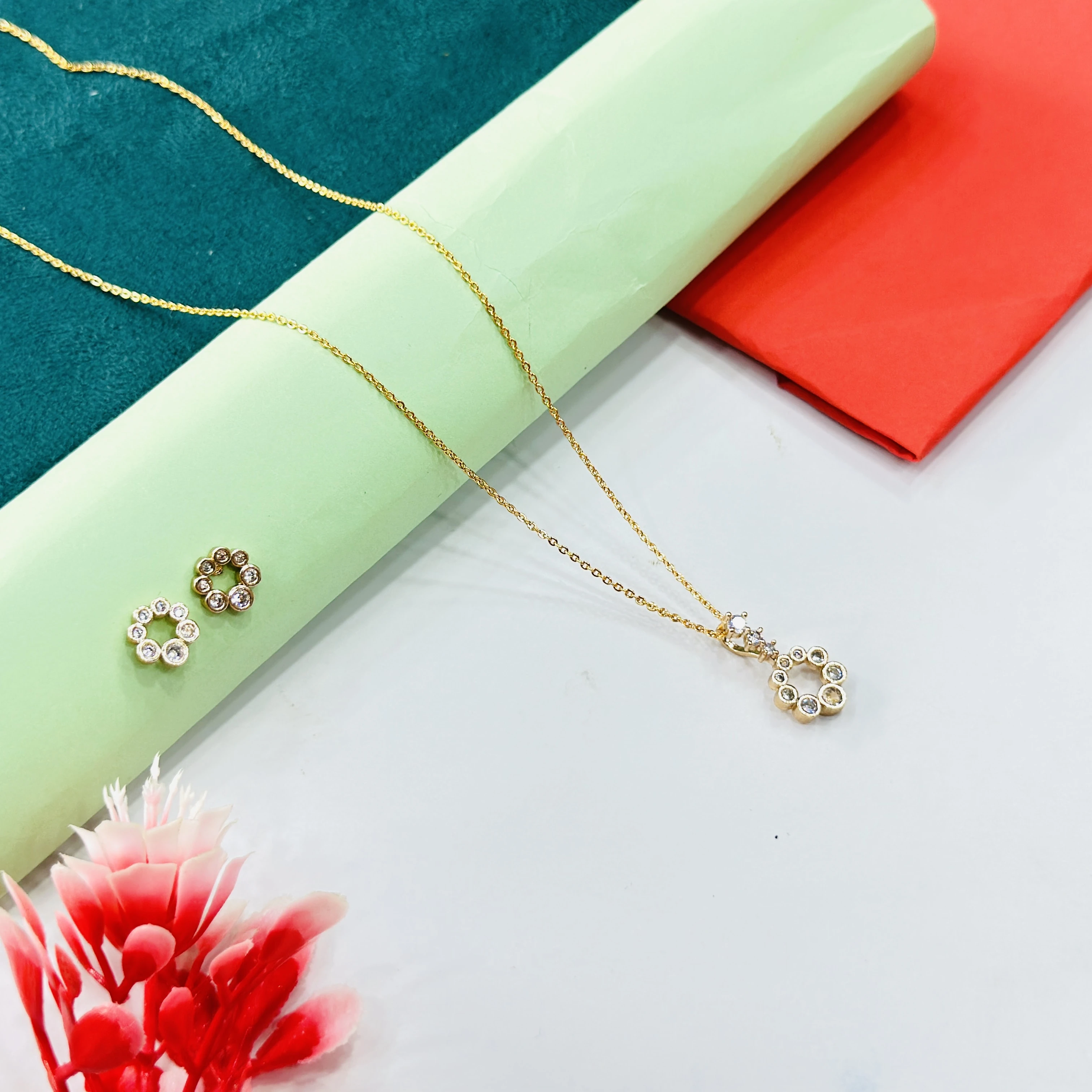 Gold plated necklace set