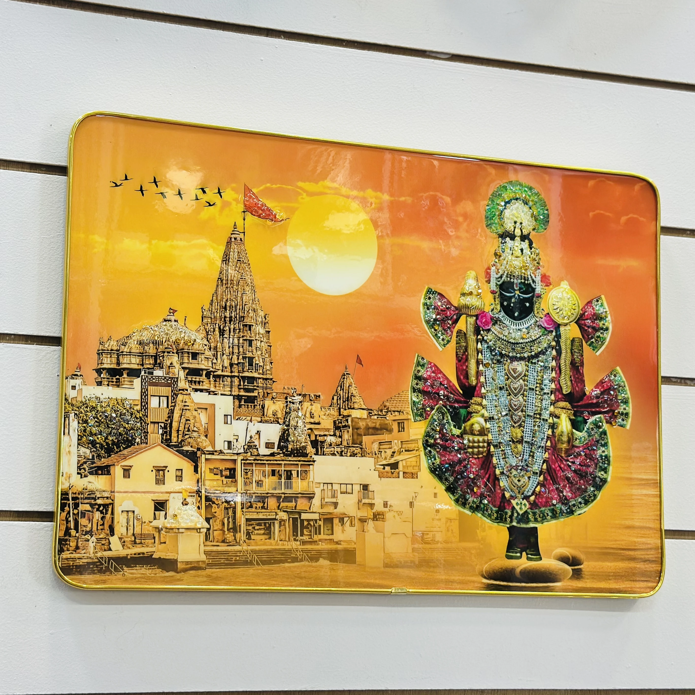 Lord Dwarkadhish and the Dwarkadhish Temple(SKU-VR5OW5)