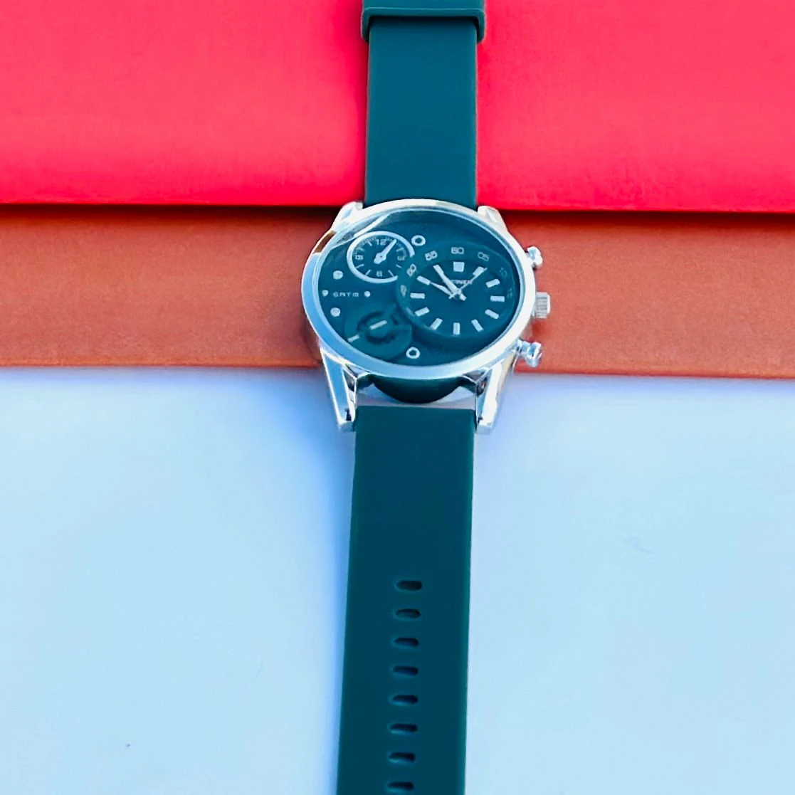 Black analog watch For man’s