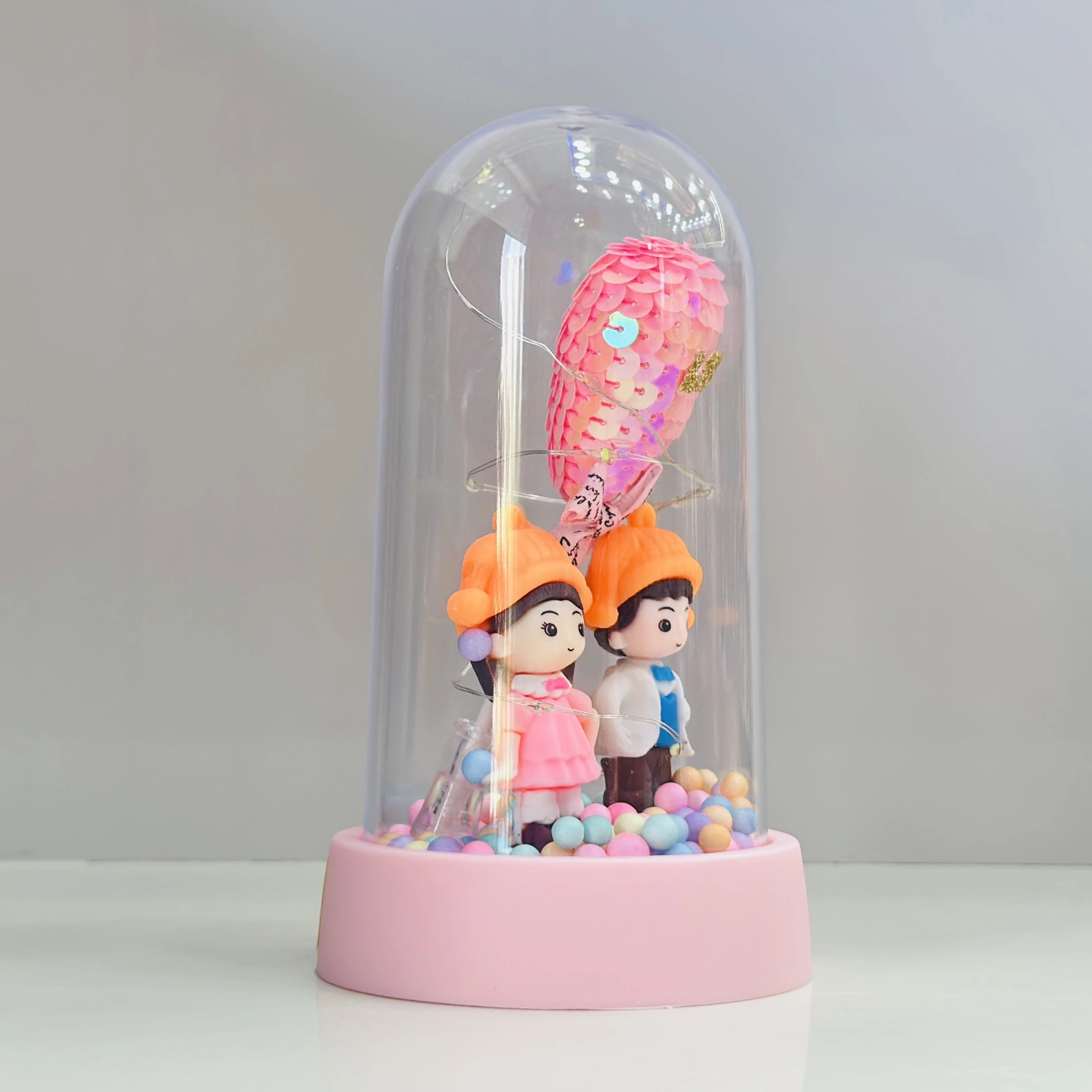 "Love Couple LED Light in Glass Dome(SKU-QQRQW7)