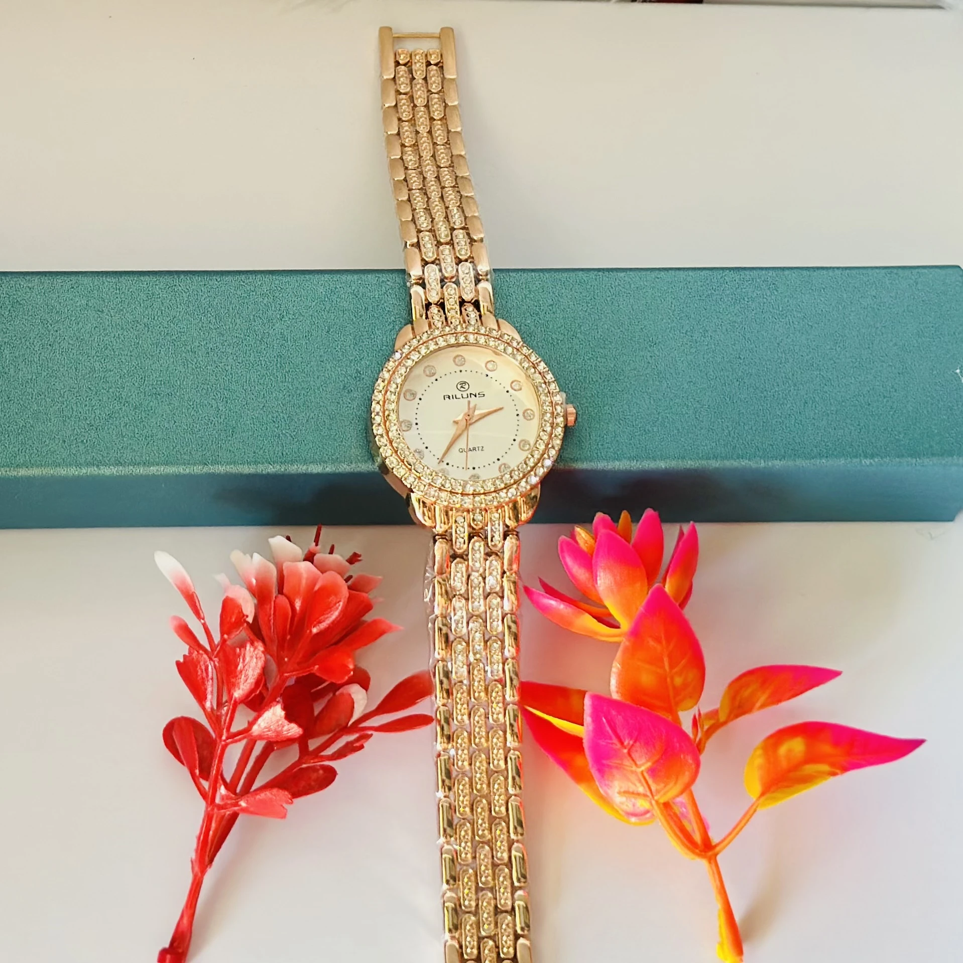 Rose gold toned Analog Watch