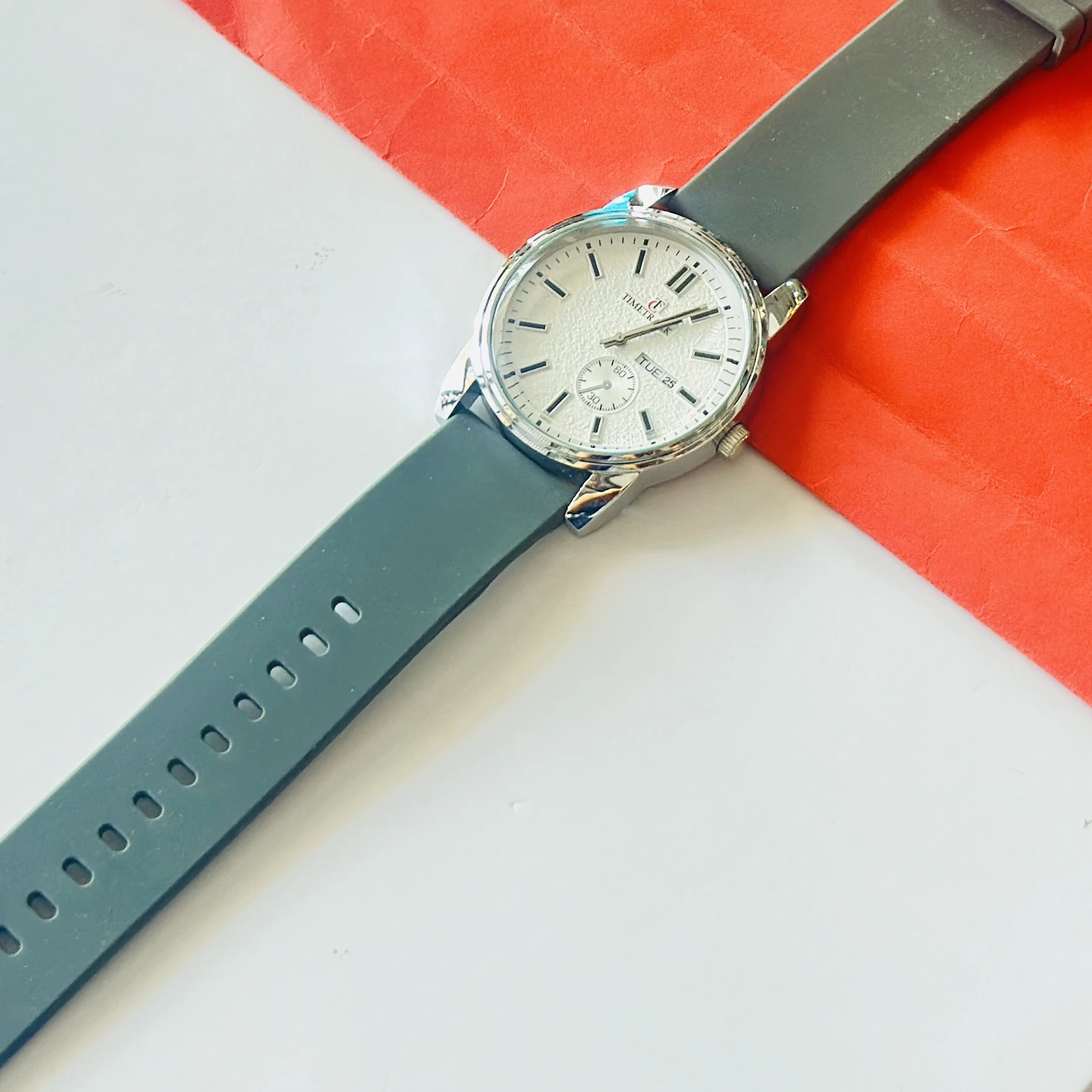 TIMETRACK quartz analog wristwatch