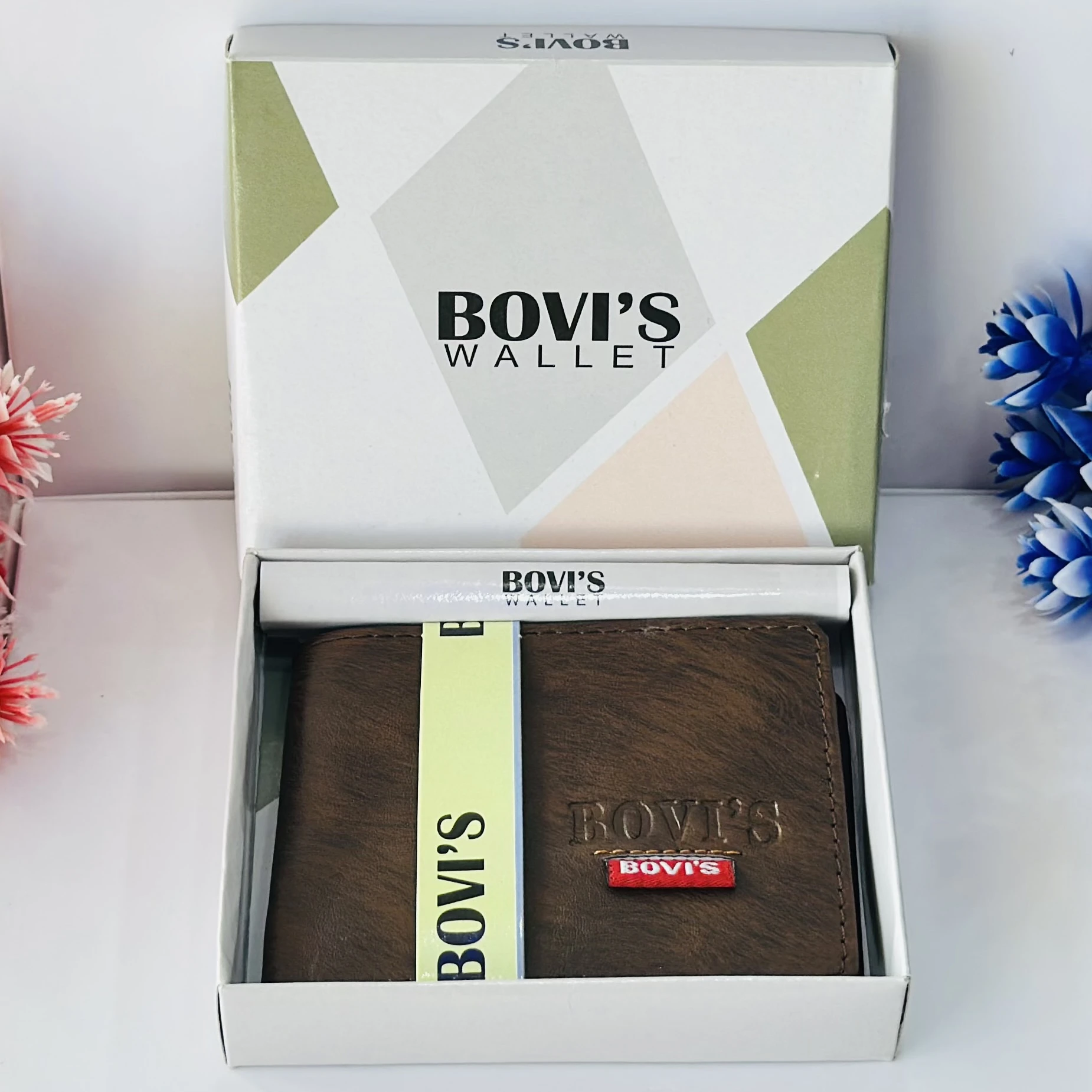 BOVIS TRENDY LEATHER WALLET IN UNIQUE COLOUR