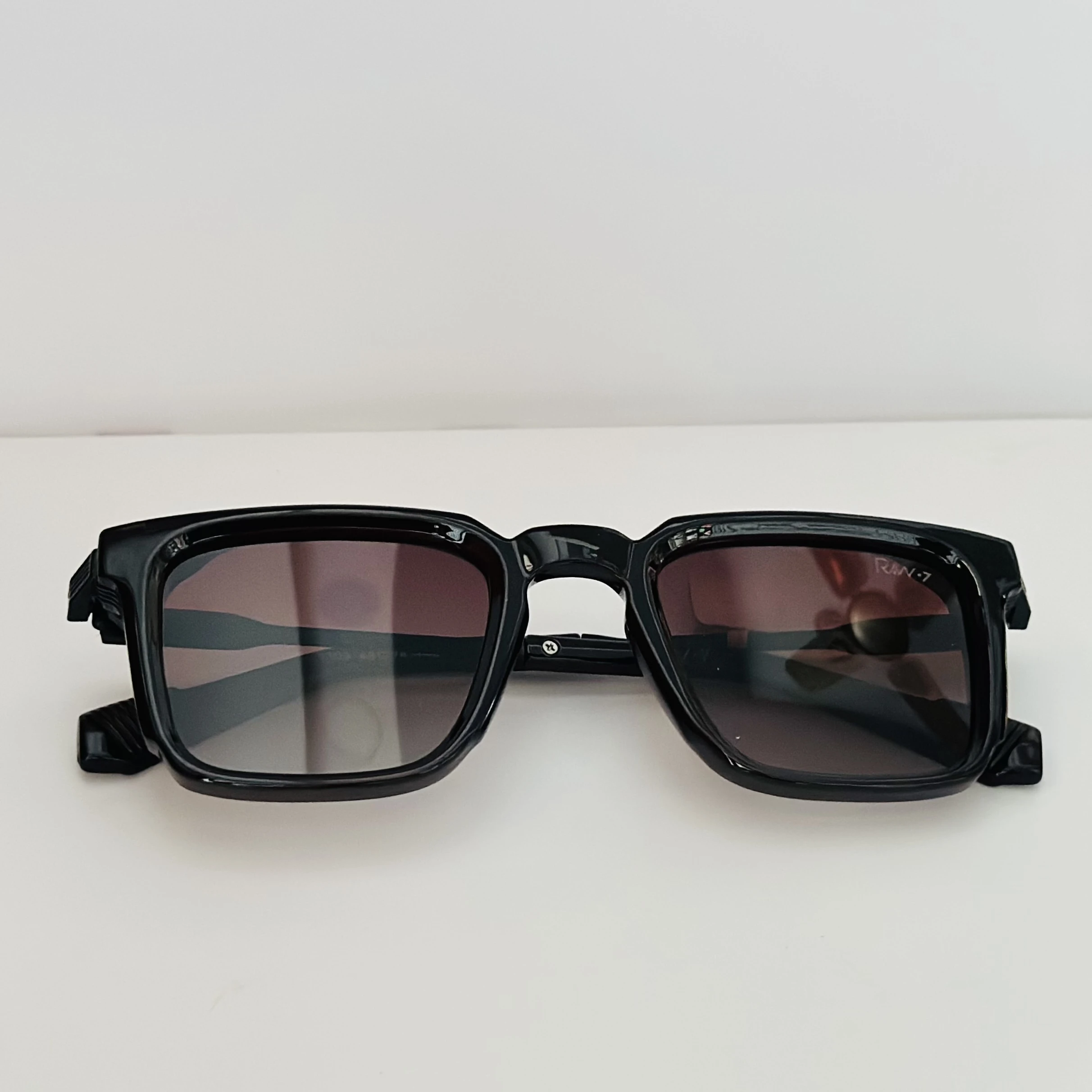 Police SPLL88 Monument 6 men's sunglasses