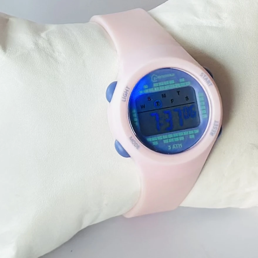 Mingrui 8212L Tennger Lady sport digital watch with a pink silicone strap.