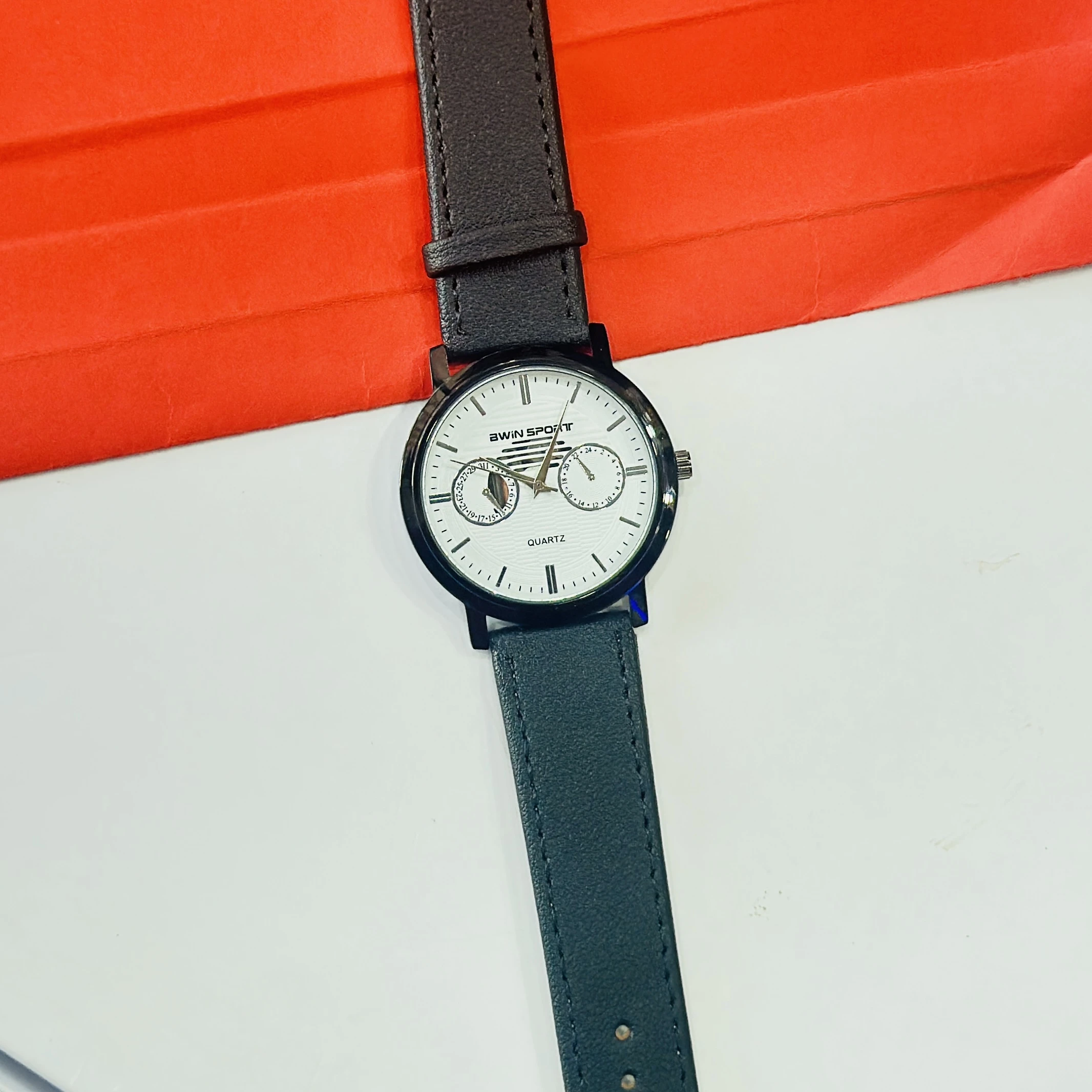 Bwin Sport quartz analog wristwatch