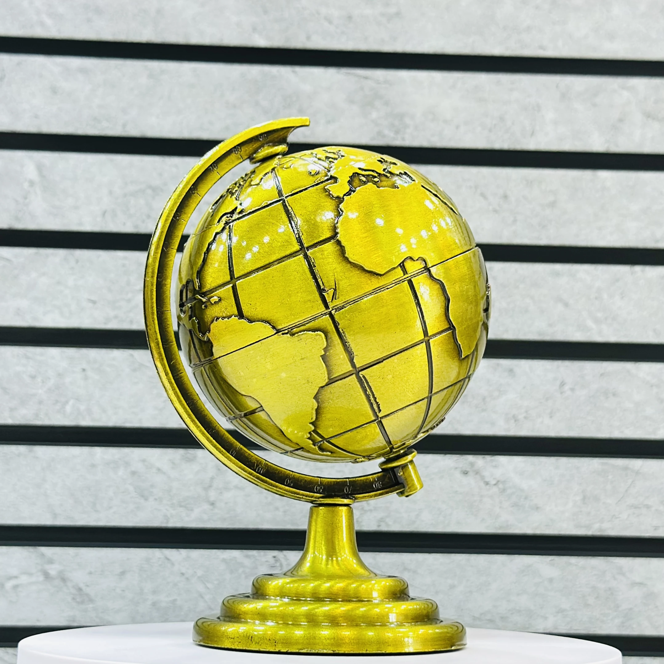 Golden metal world globe showpiece(SKU-Q8F5BL)