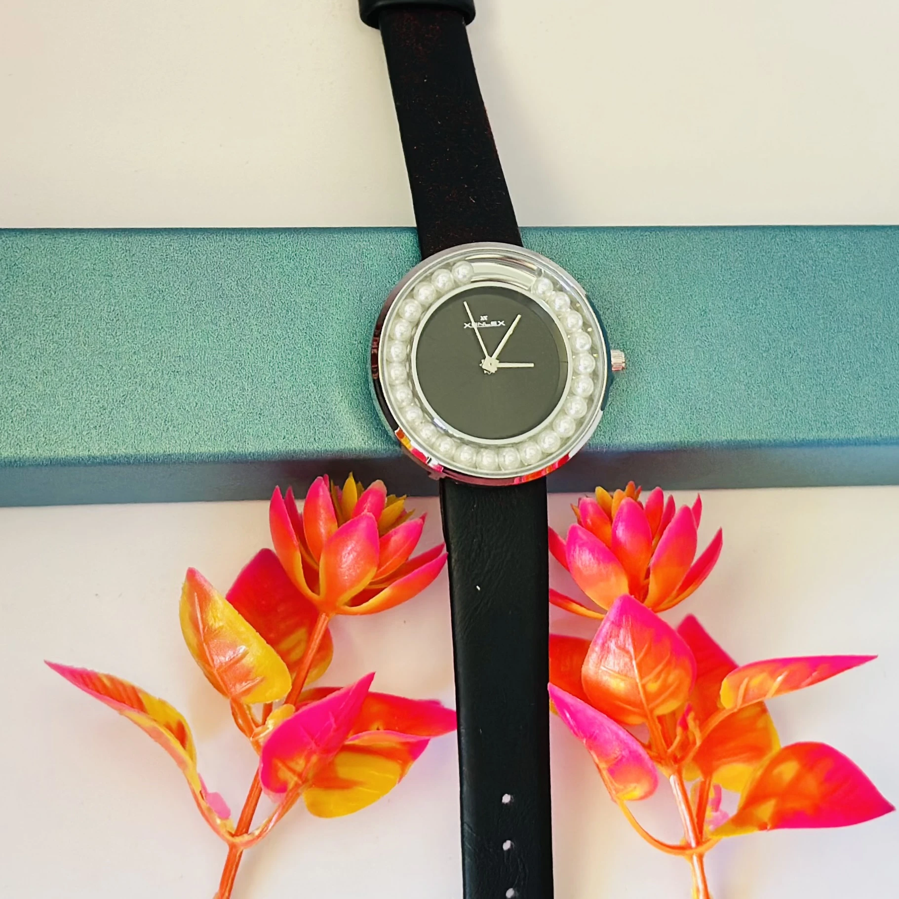 Söhne women's analog watch