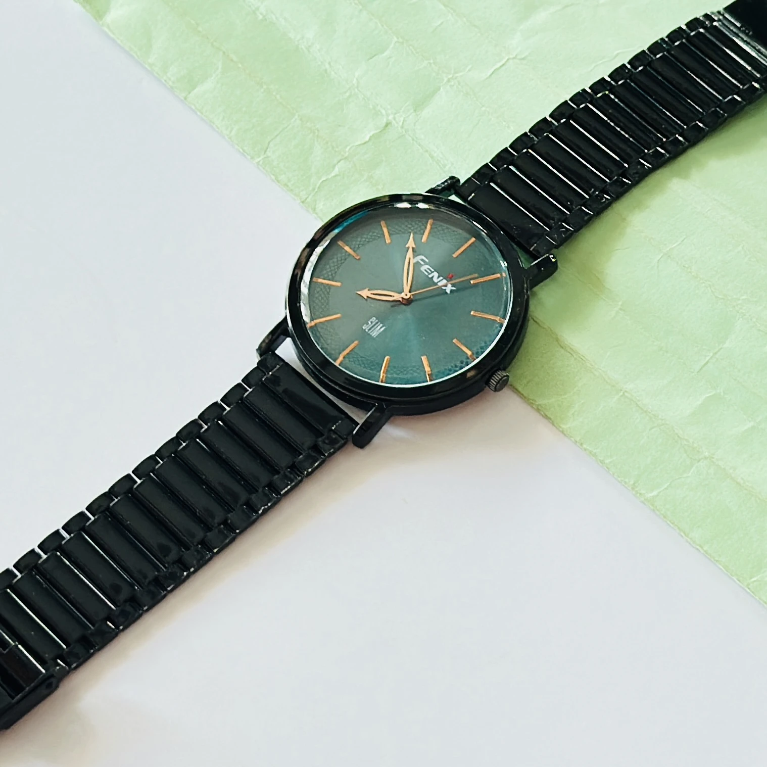 Black Analogue Watch