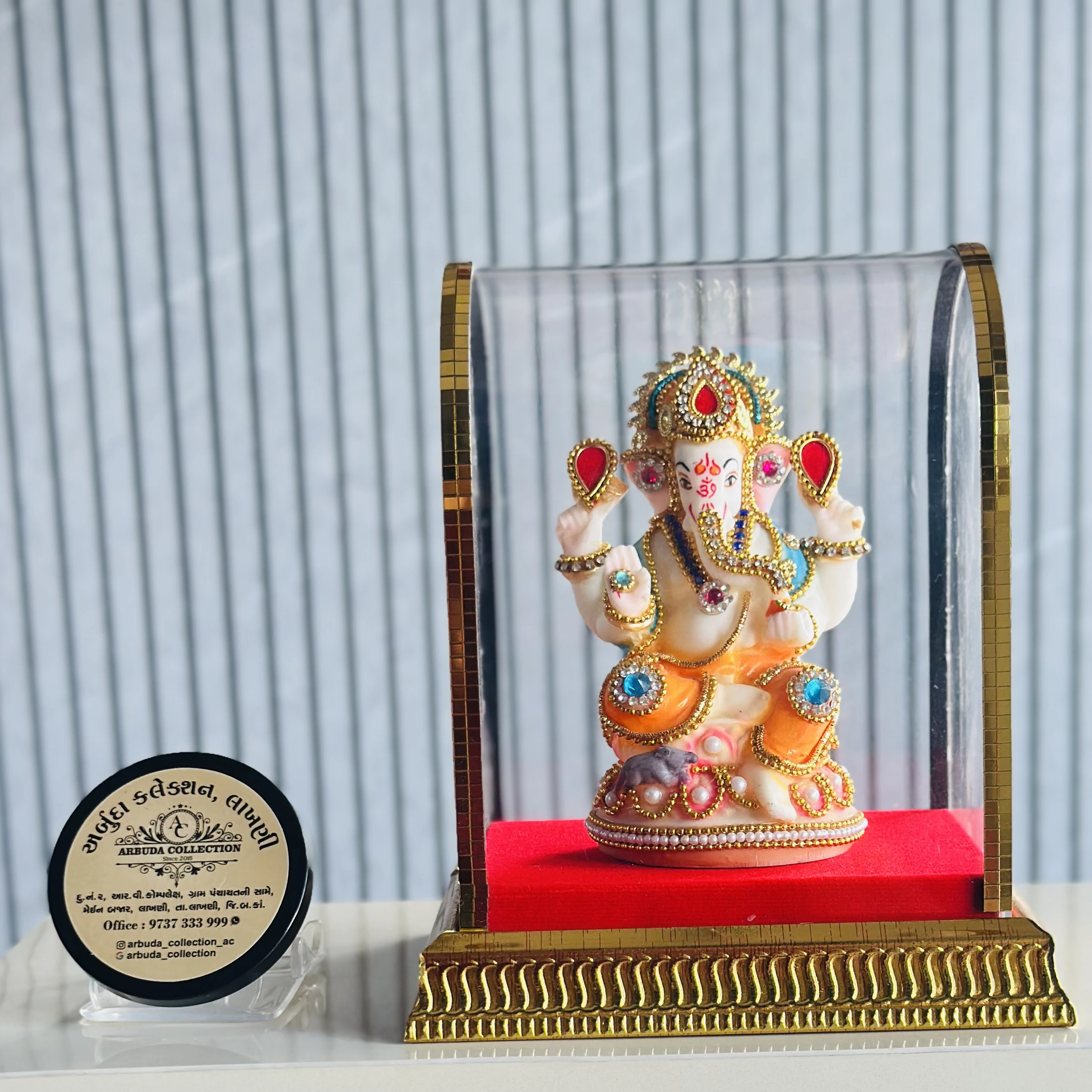 Ganpati bapa cabinet murti