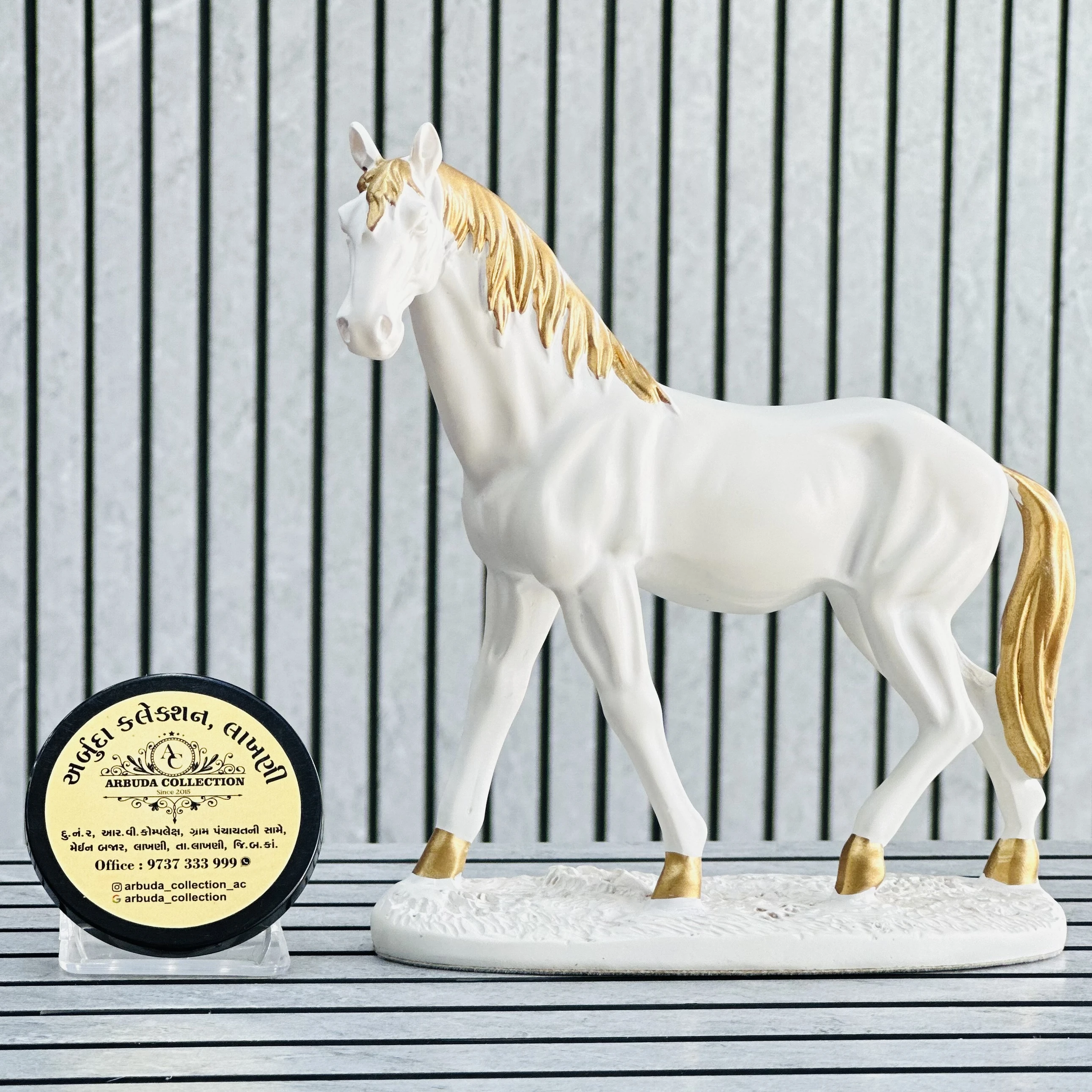 White Horse statue