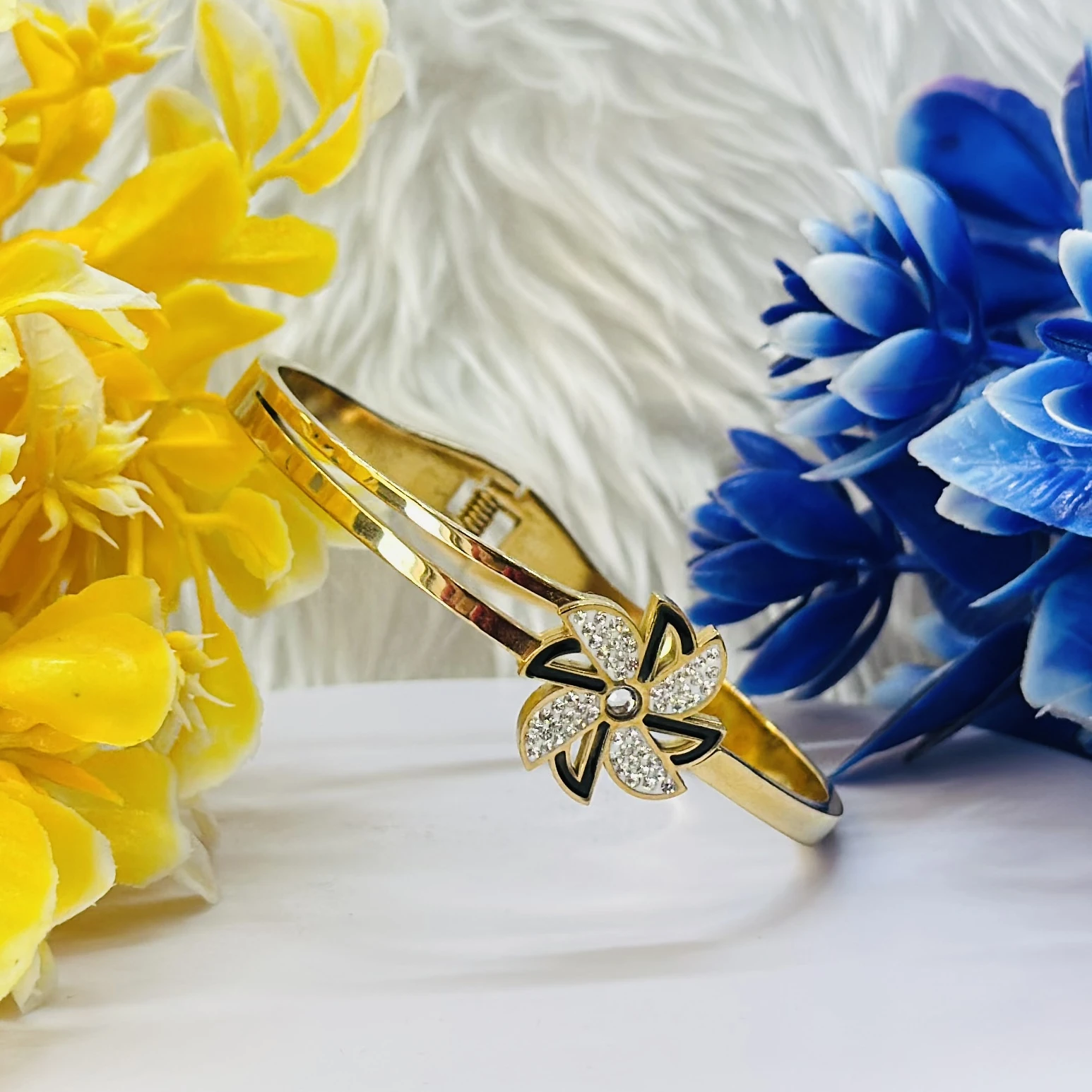 Gold plated Breslet