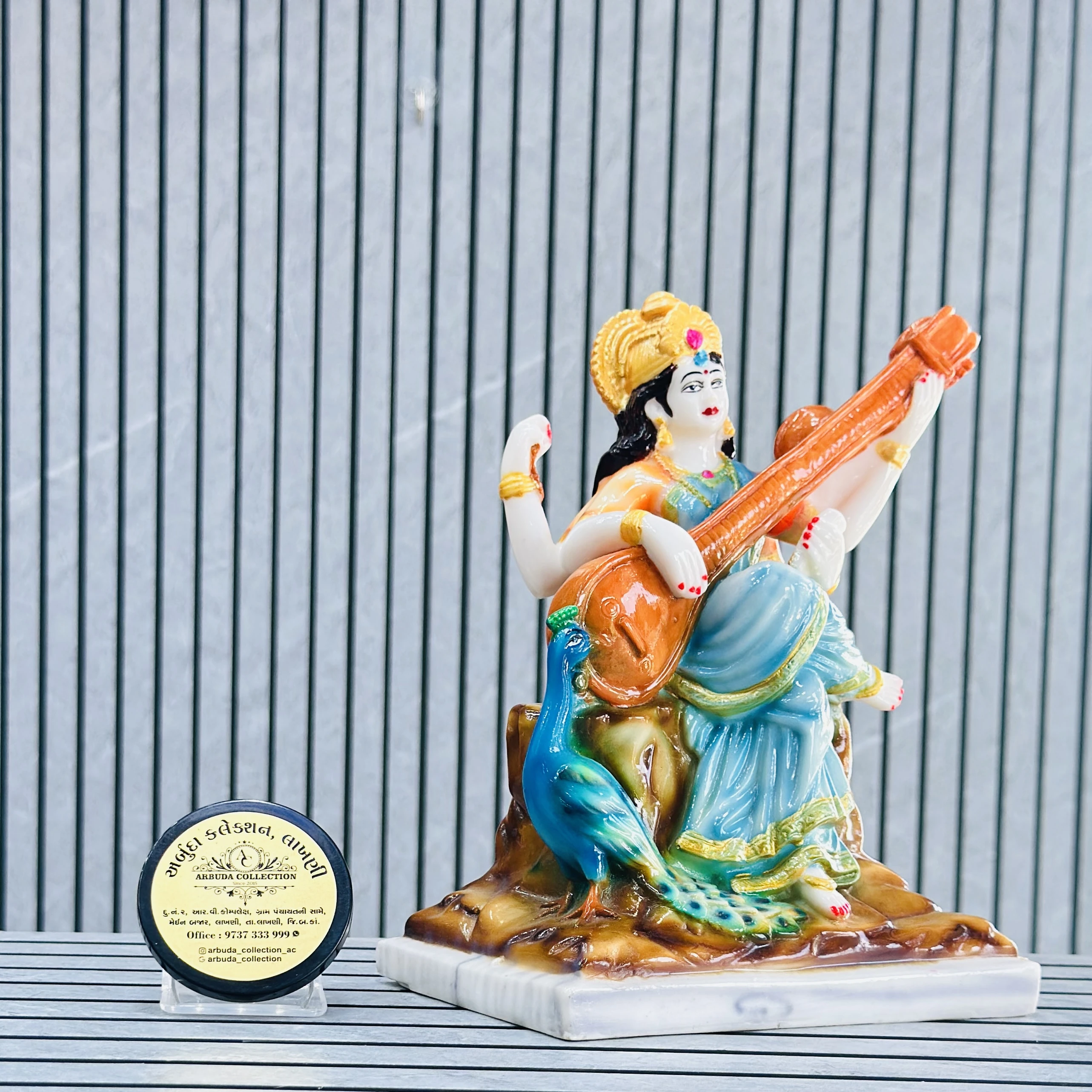 Shri sarasvati mata marble murti