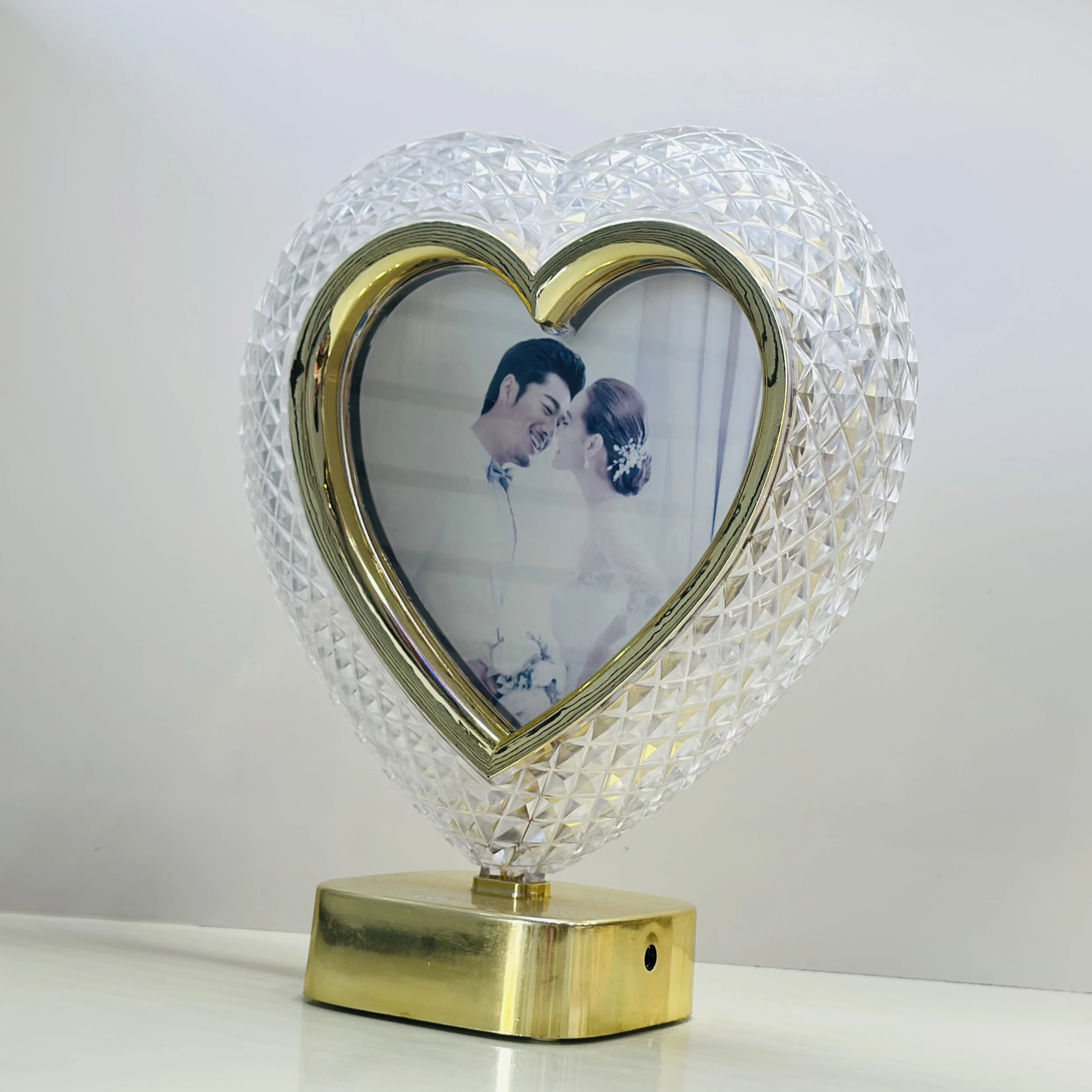 Heart LED Photo Frame (SKU-49AC4U)