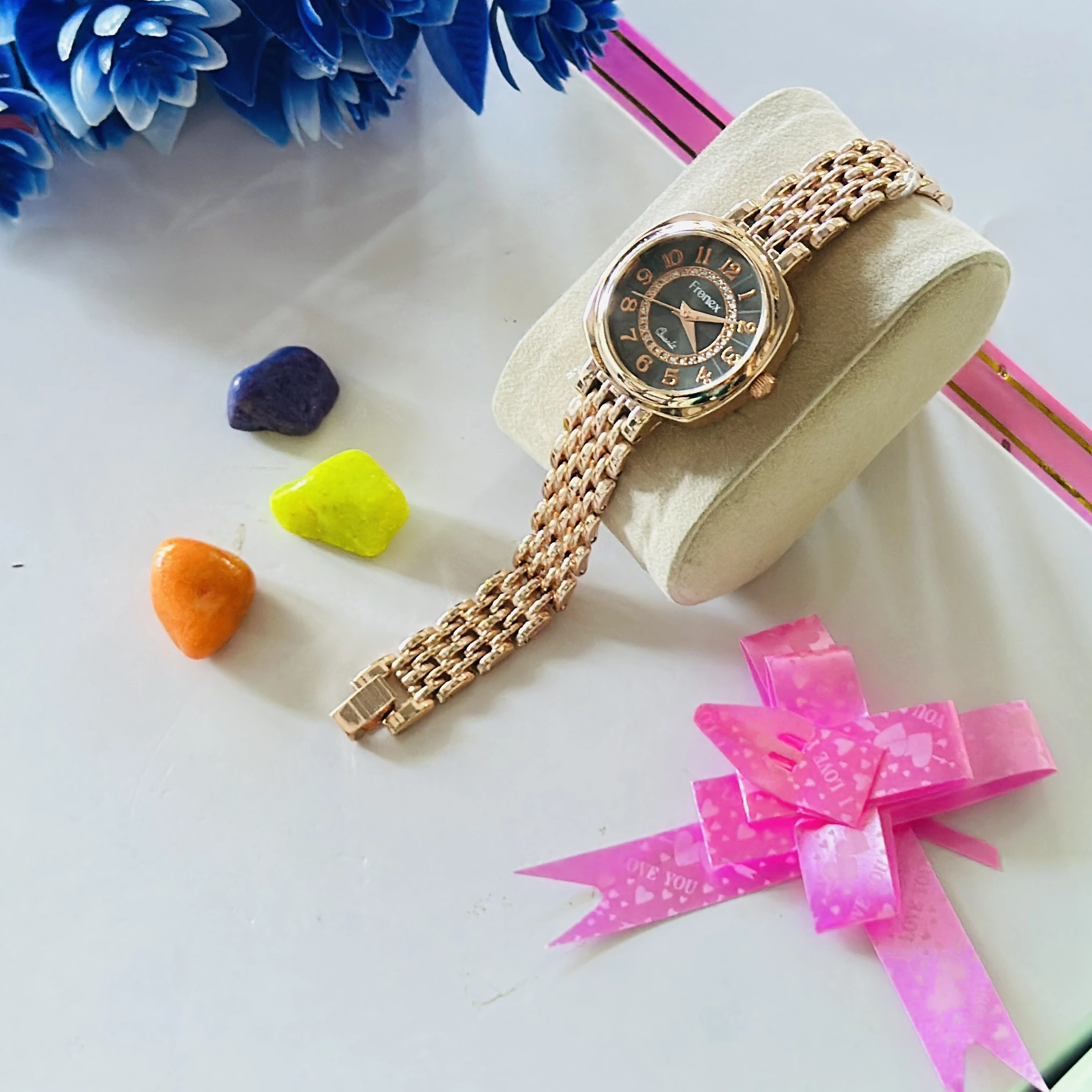 Rose gold-toned analog watch for women